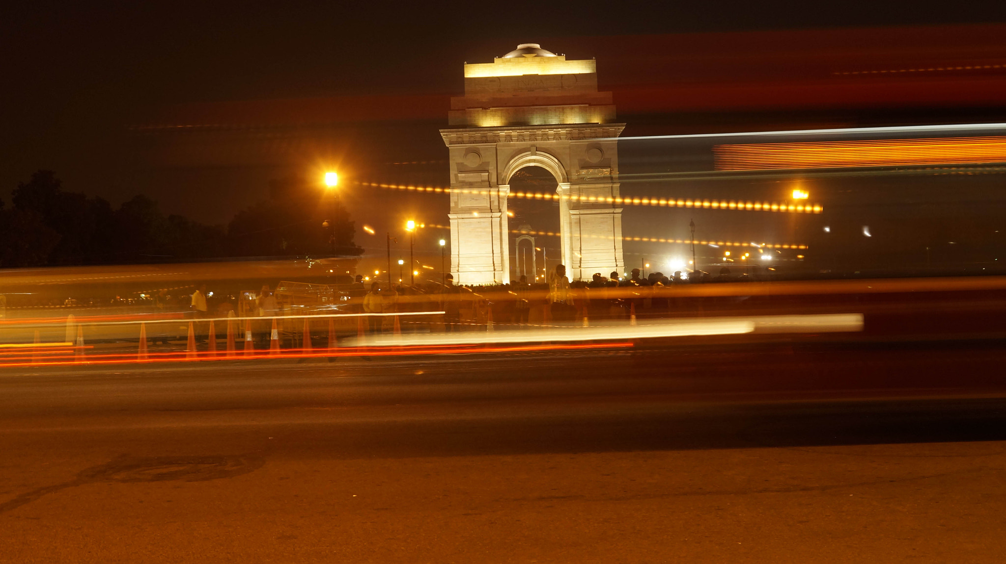 Sony DT 18-200mm F3.5-6.3 sample photo. Light trail photography