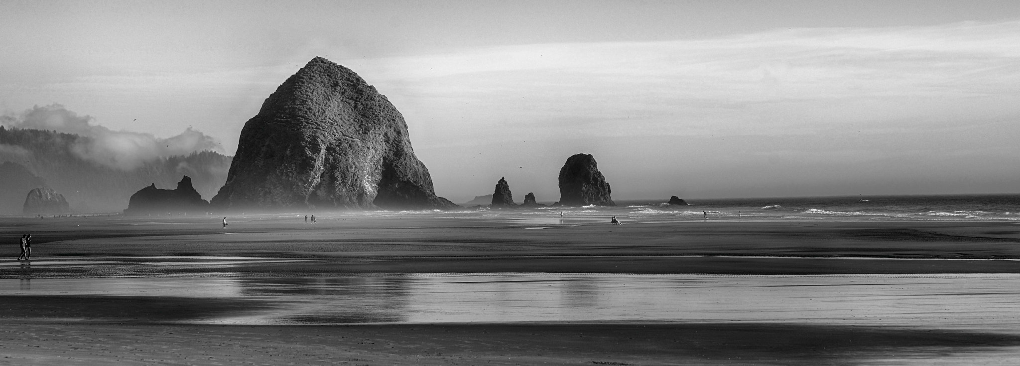 Sony 70-400mm F4-5.6 G SSM II sample photo. The rock of cannon beach photography