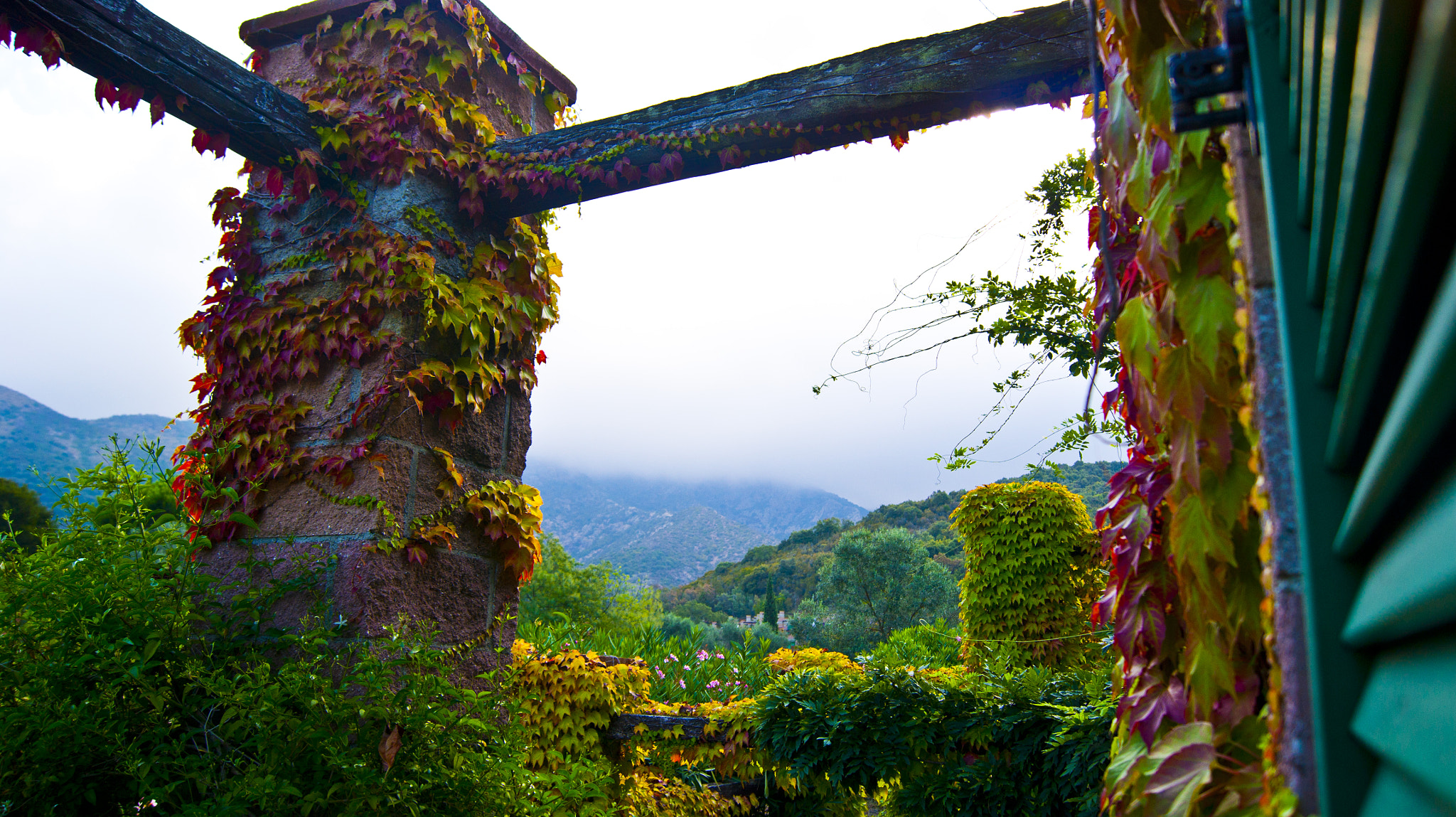 Sony Alpha DSLR-A380 + Sony DT 18-55mm F3.5-5.6 SAM sample photo. Tuscan view photography