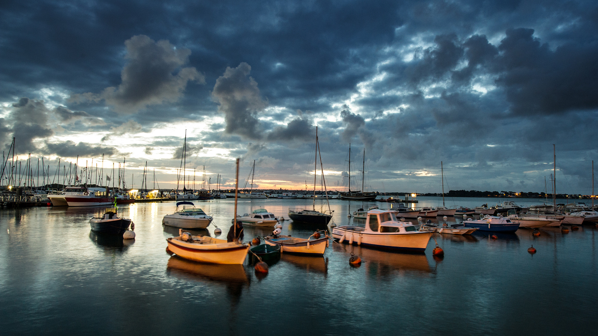 Nikon D3S sample photo. En partance photography