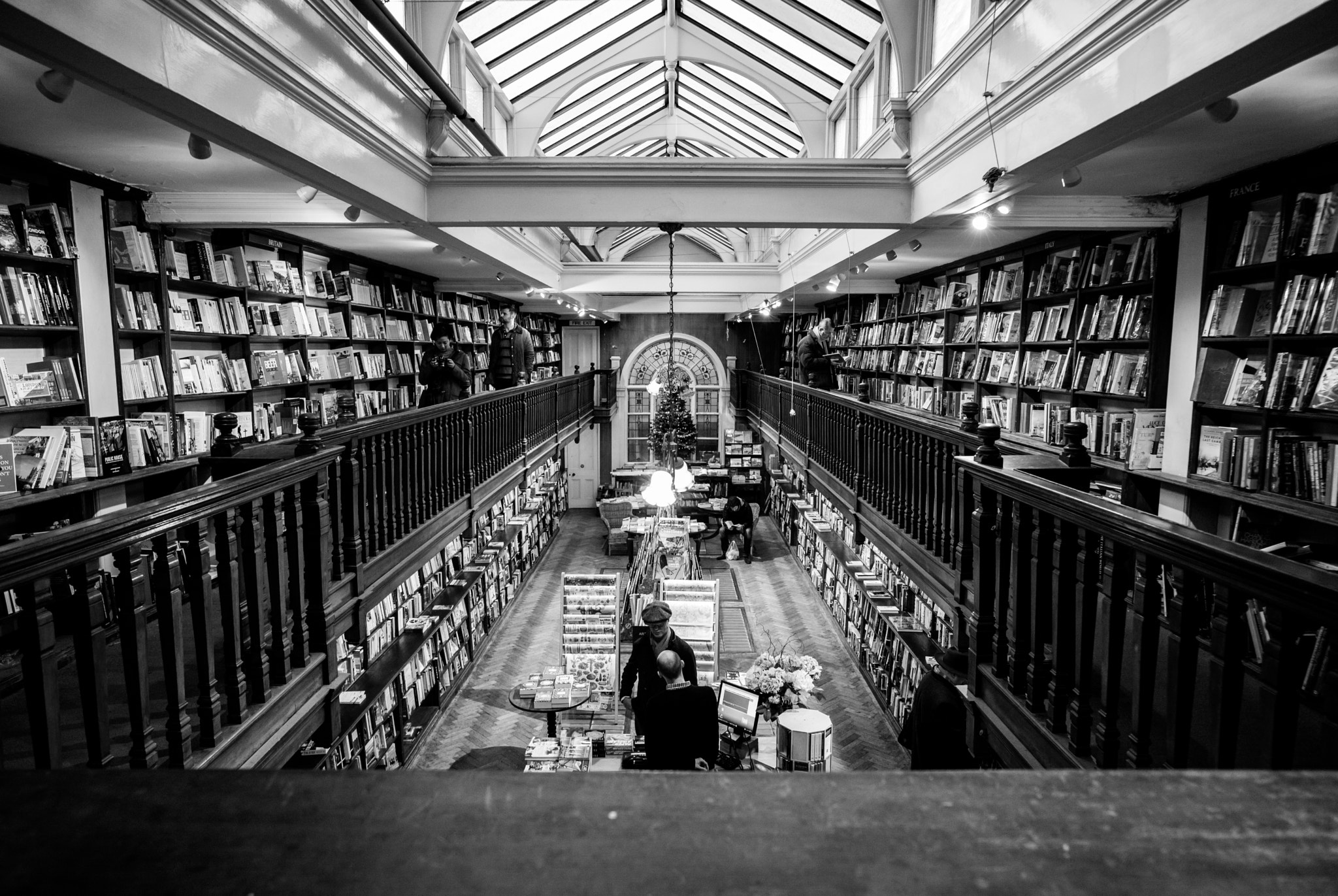 Leica Super-Elmar-M 21mm F3.4 ASPH sample photo. Hall of knoweldge photography