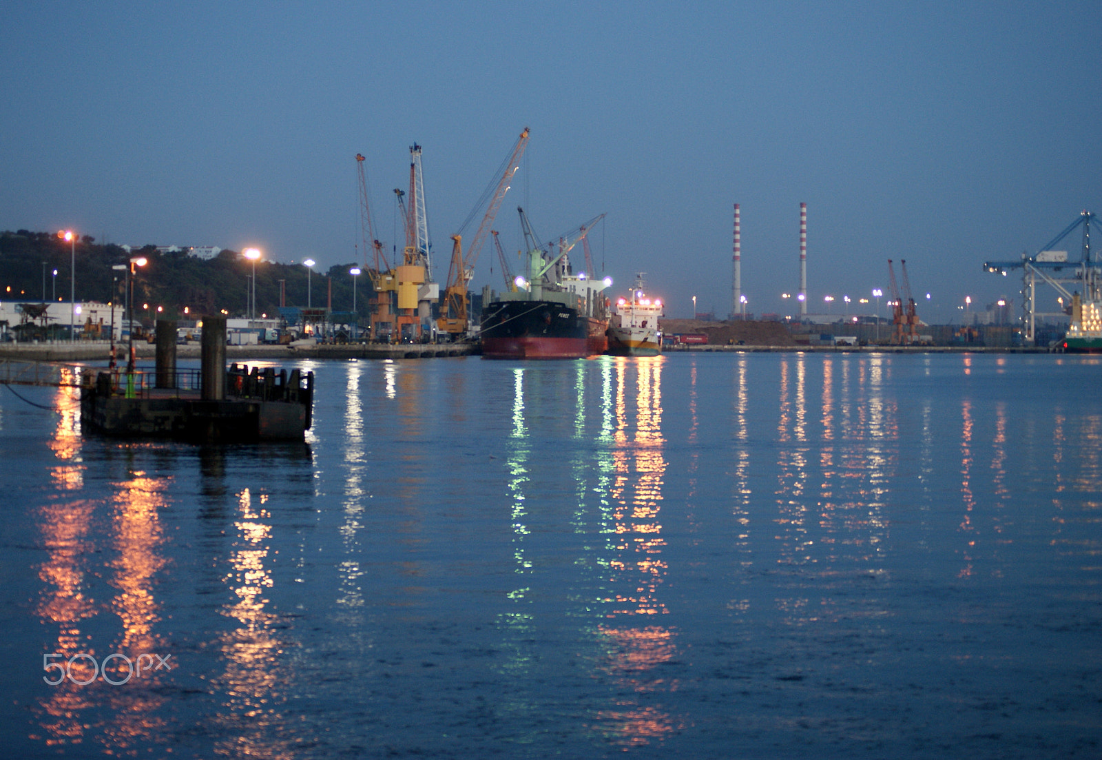 Sony Alpha DSLR-A200 sample photo. Setubal by night photography