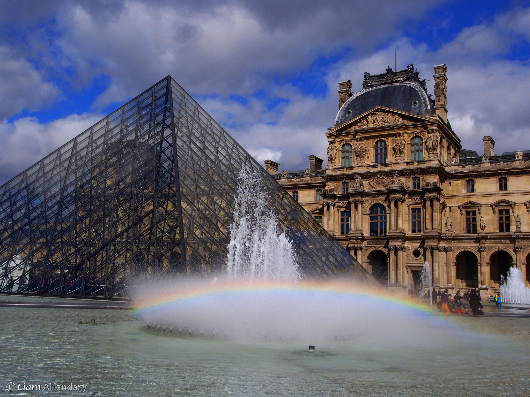 Olympus OM-D E-M5 sample photo. Louvre rainbow photography