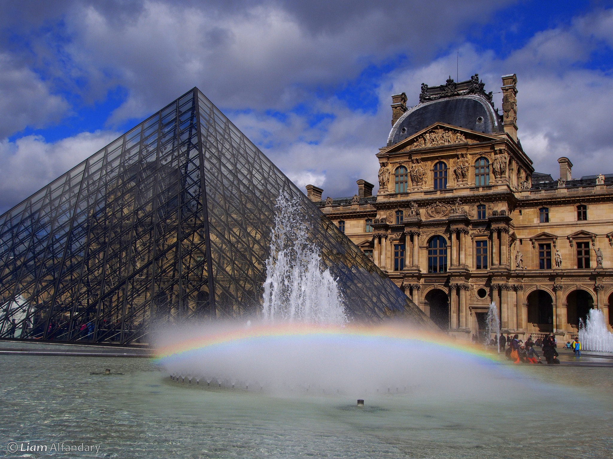 Olympus OM-D E-M5 + OLYMPUS M.9-18mm F4.0-5.6 sample photo. Louvre rainbow photography