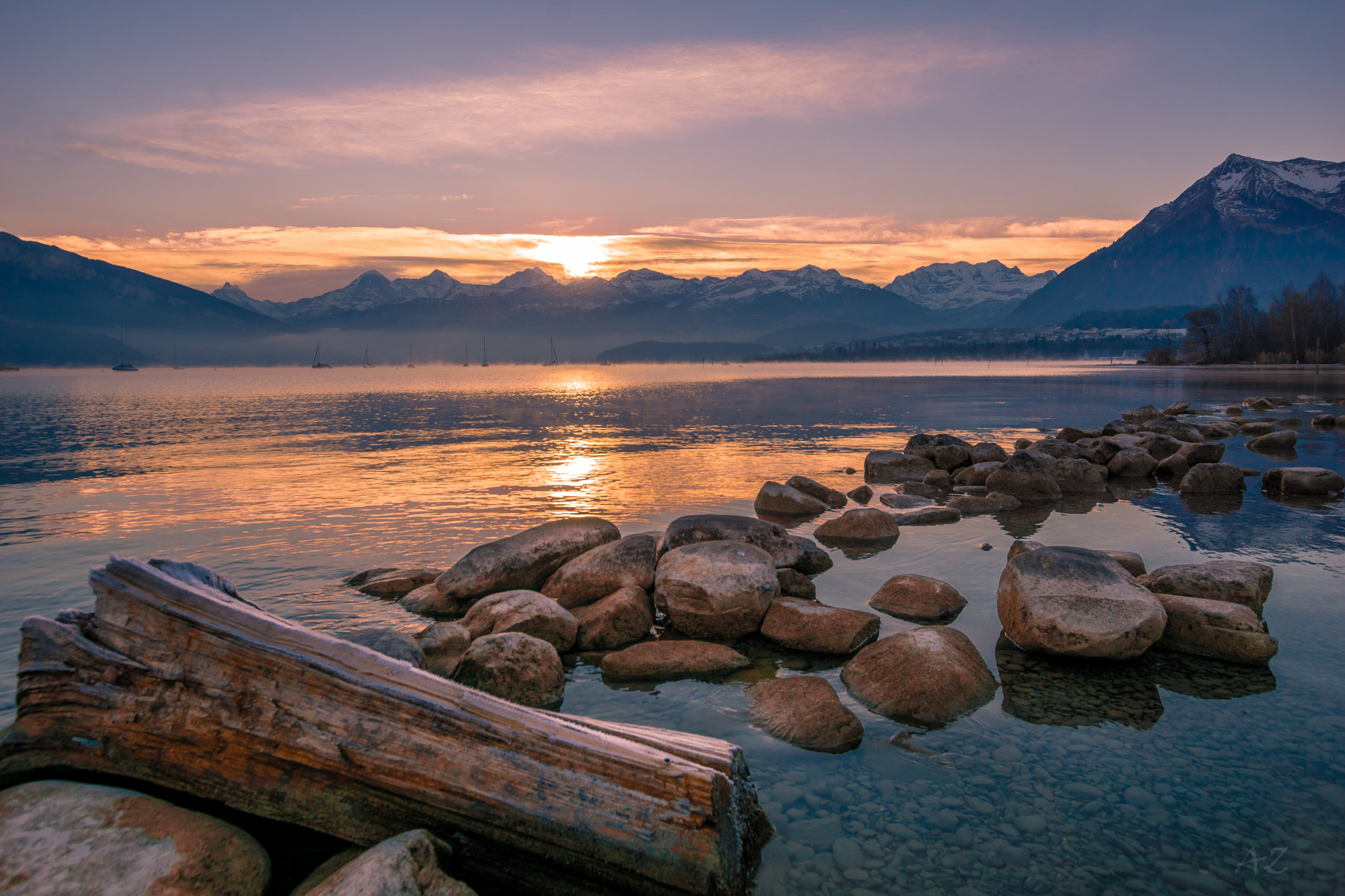 Sony ILCA-77M2 sample photo. Sonnenaufgang thunersee alpen photography