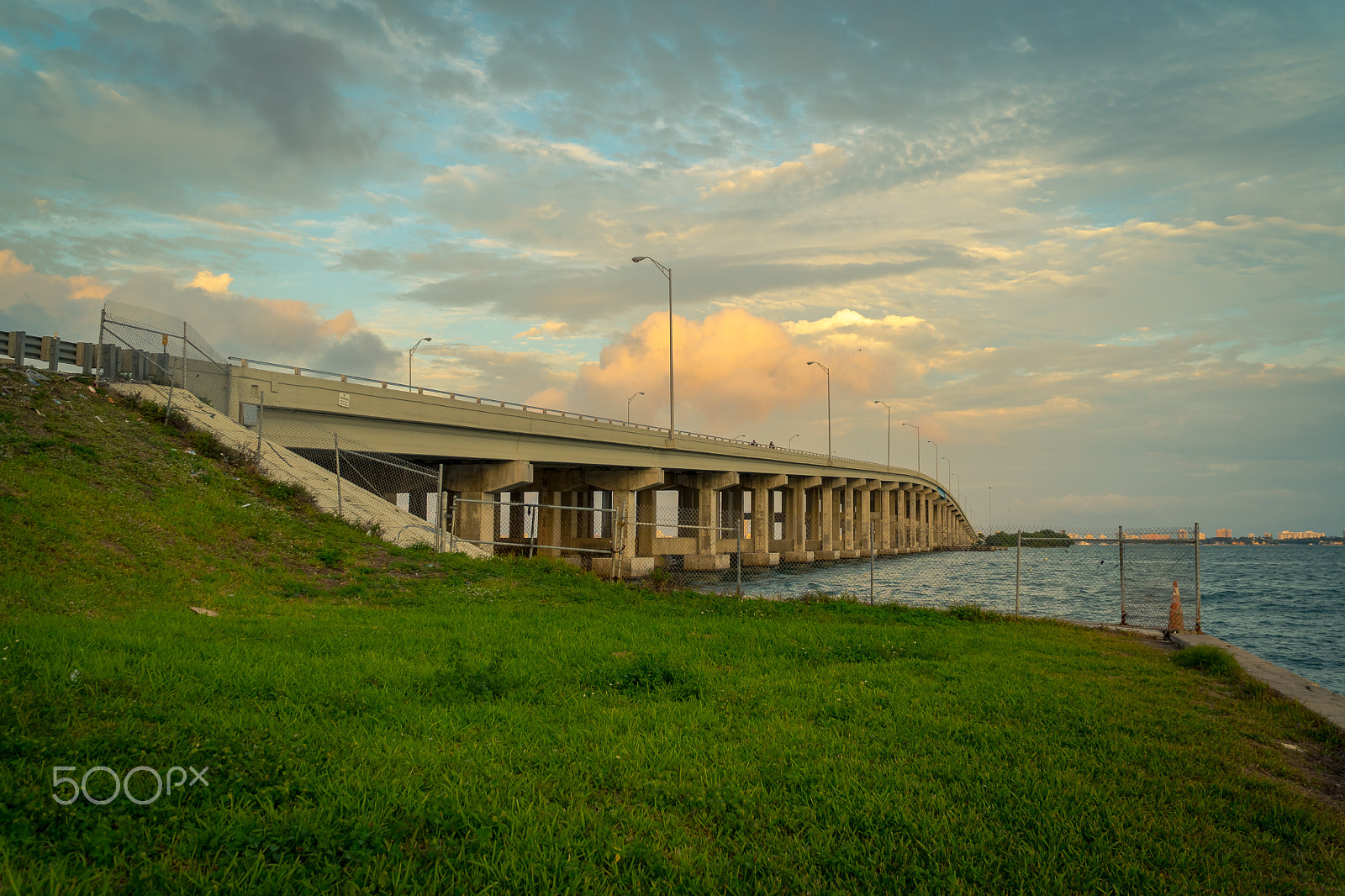 Sony E PZ 18-105mm F4 G OSS sample photo. Julia tuttle causeway photography