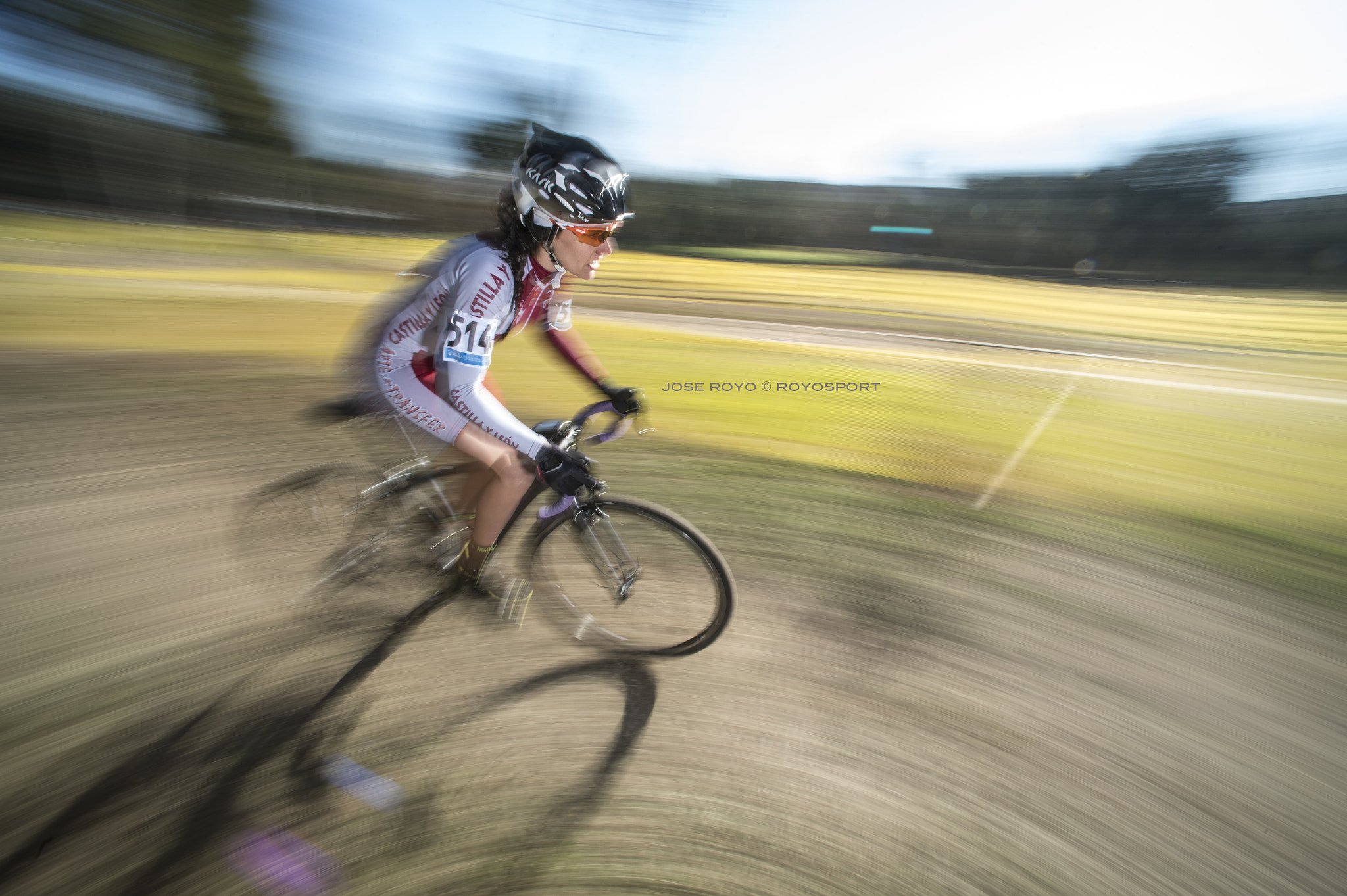 Nikon D4 + Nikon AF Nikkor 14mm F2.8D ED sample photo. Ciclocross - jose royo - royosport photography