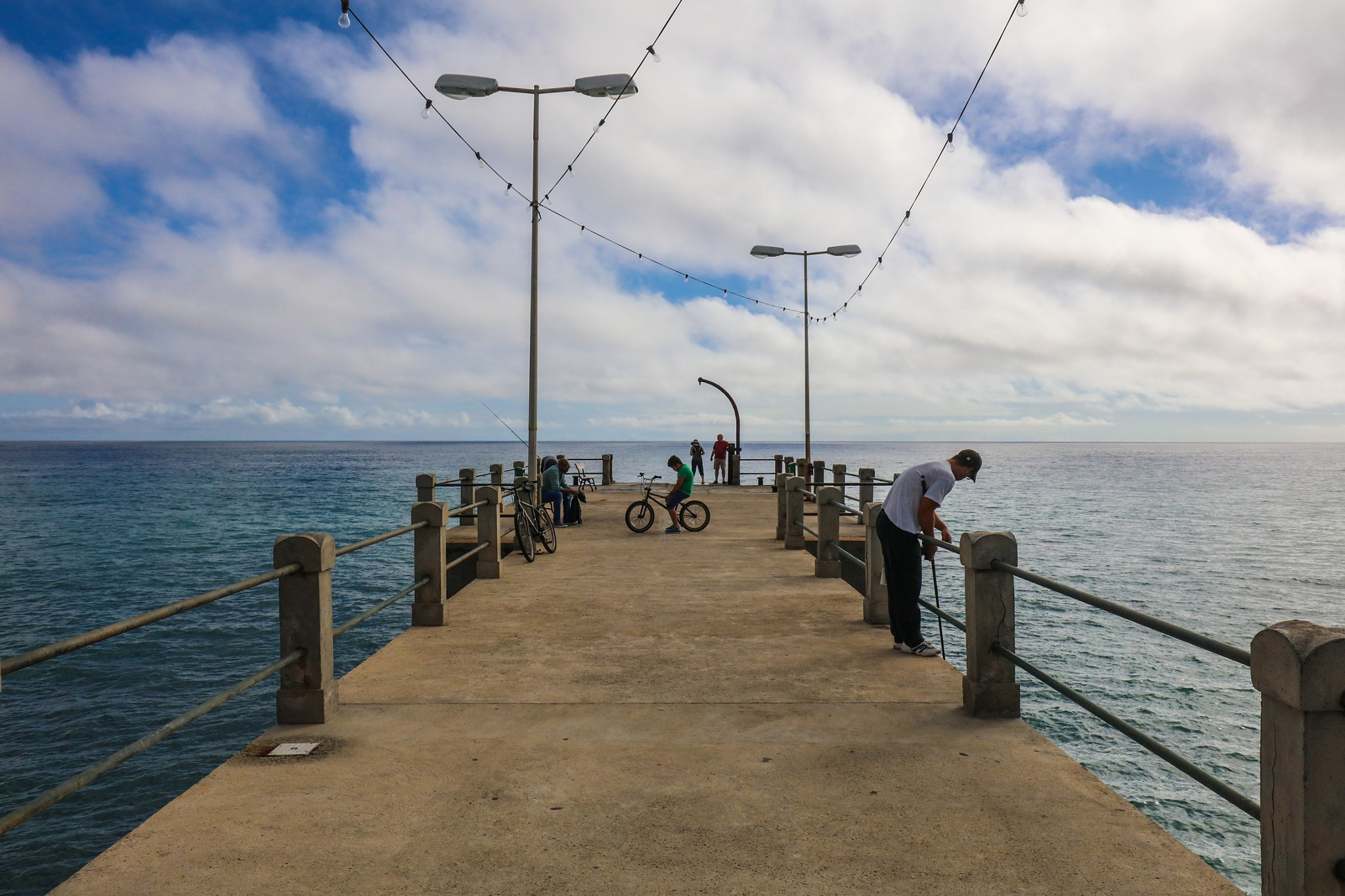 Canon EF 16-35mm F4L IS USM sample photo. A life of leisure. photography