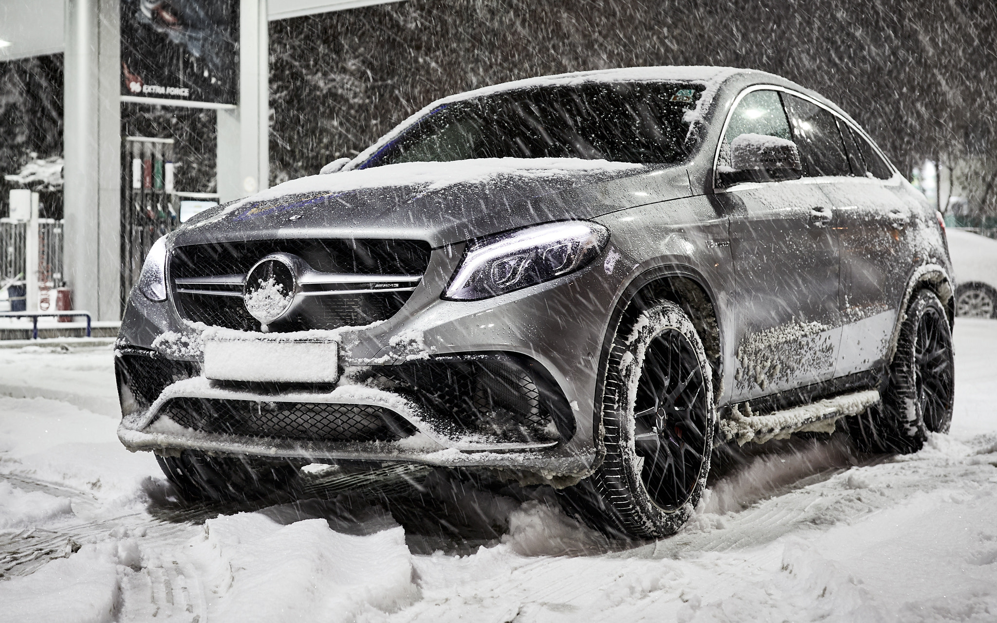 Canon EF 35mm F1.4L II USM sample photo. This gle63s amg is a real hero! photography