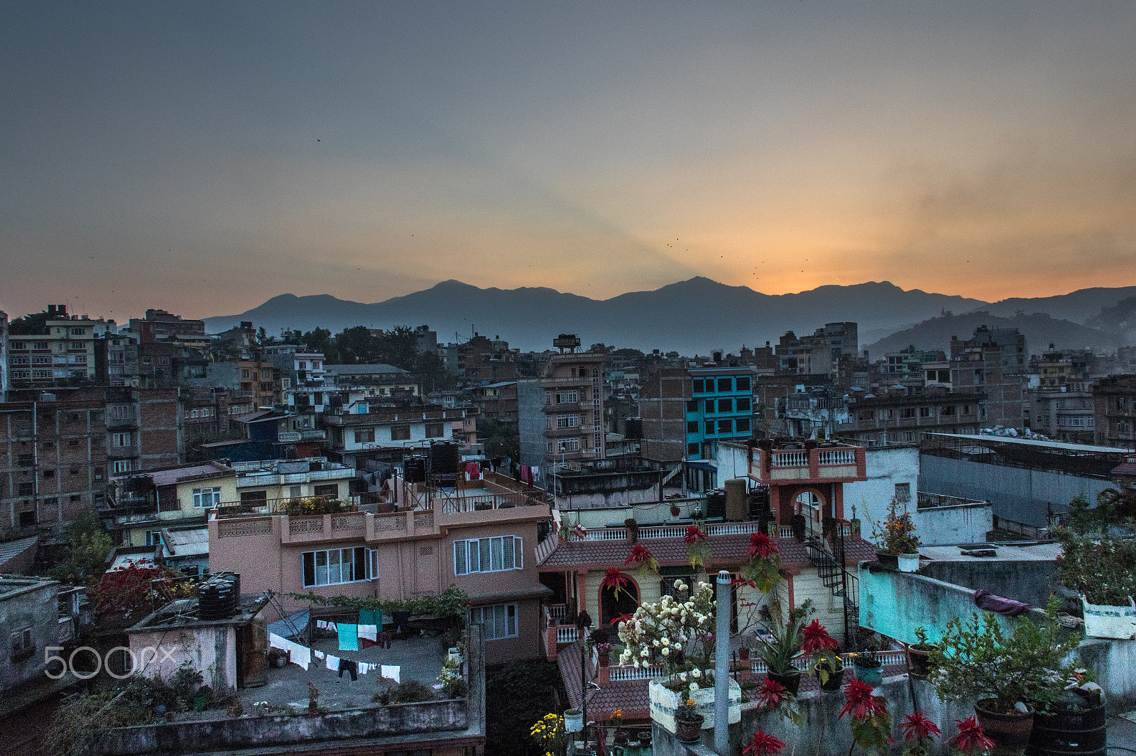 Canon EF-S 18-135mm F3.5-5.6 IS sample photo. Kathmandu sunset photography