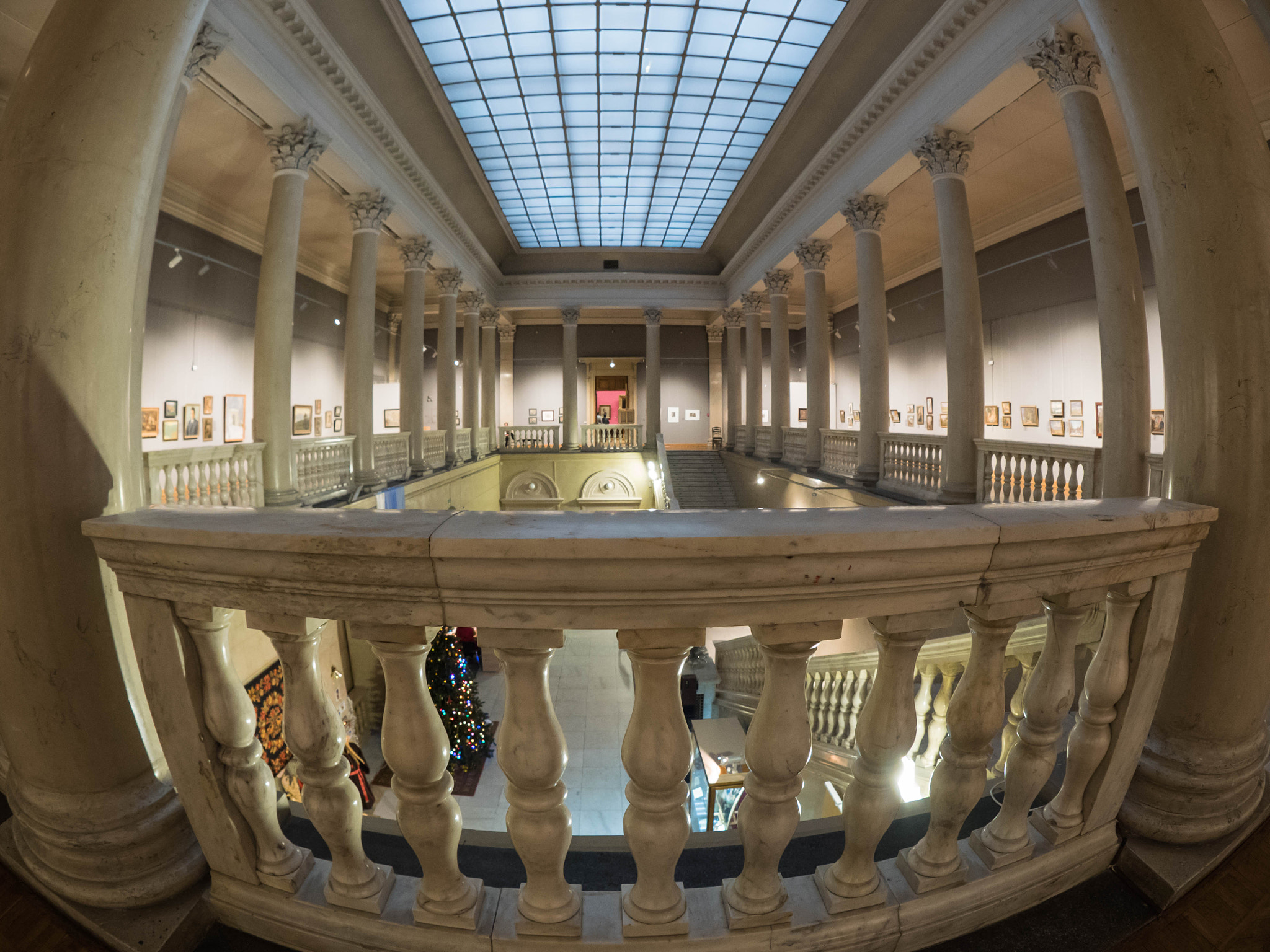 Panasonic Lumix DMC-GH4 + OLYMPUS M.8mm F1.8 sample photo. Inside belarusian national arts museum photography