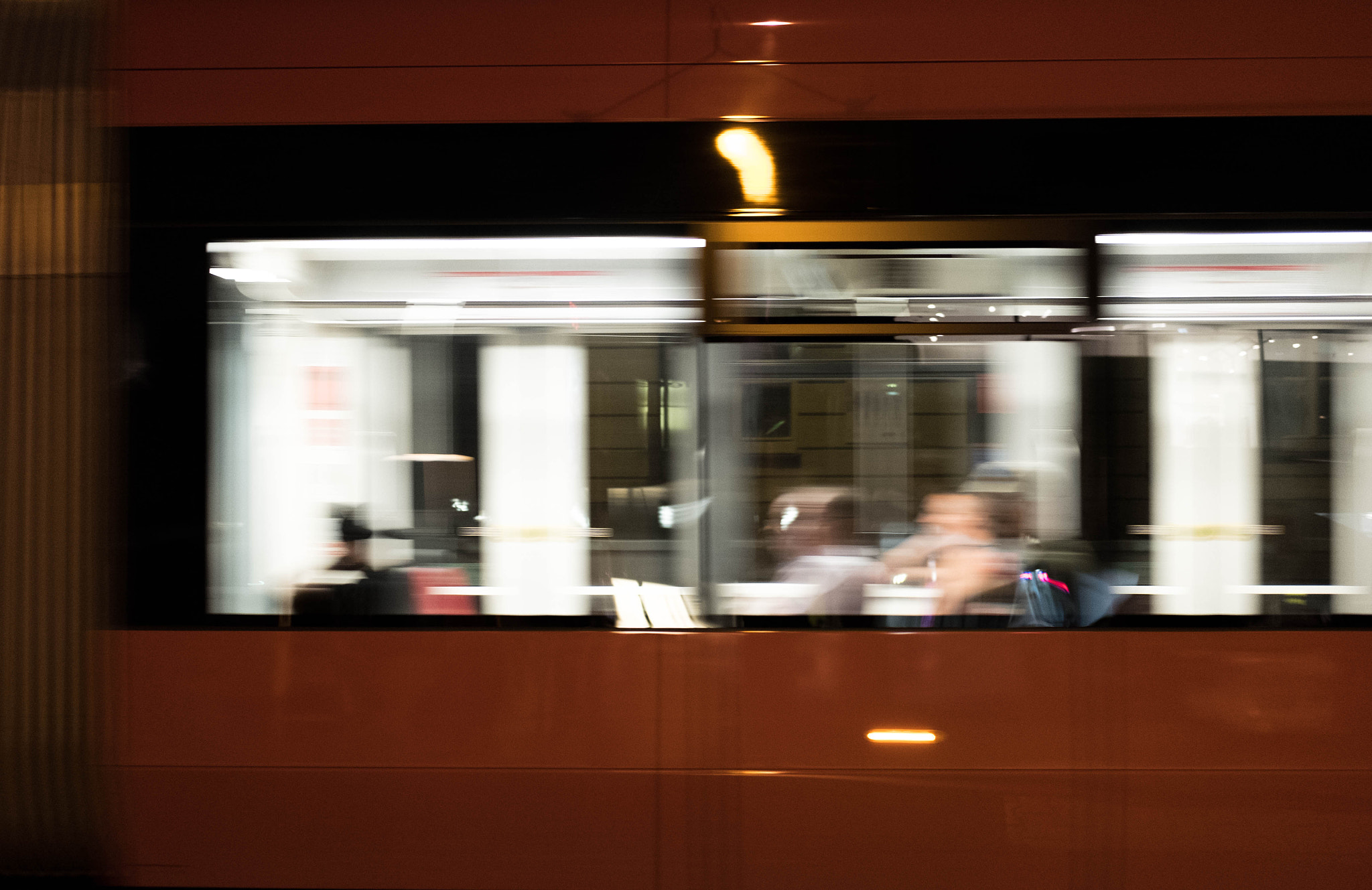 Fujifilm X-E2S + Fujifilm XF 35mm F2 R WR sample photo. Train photography