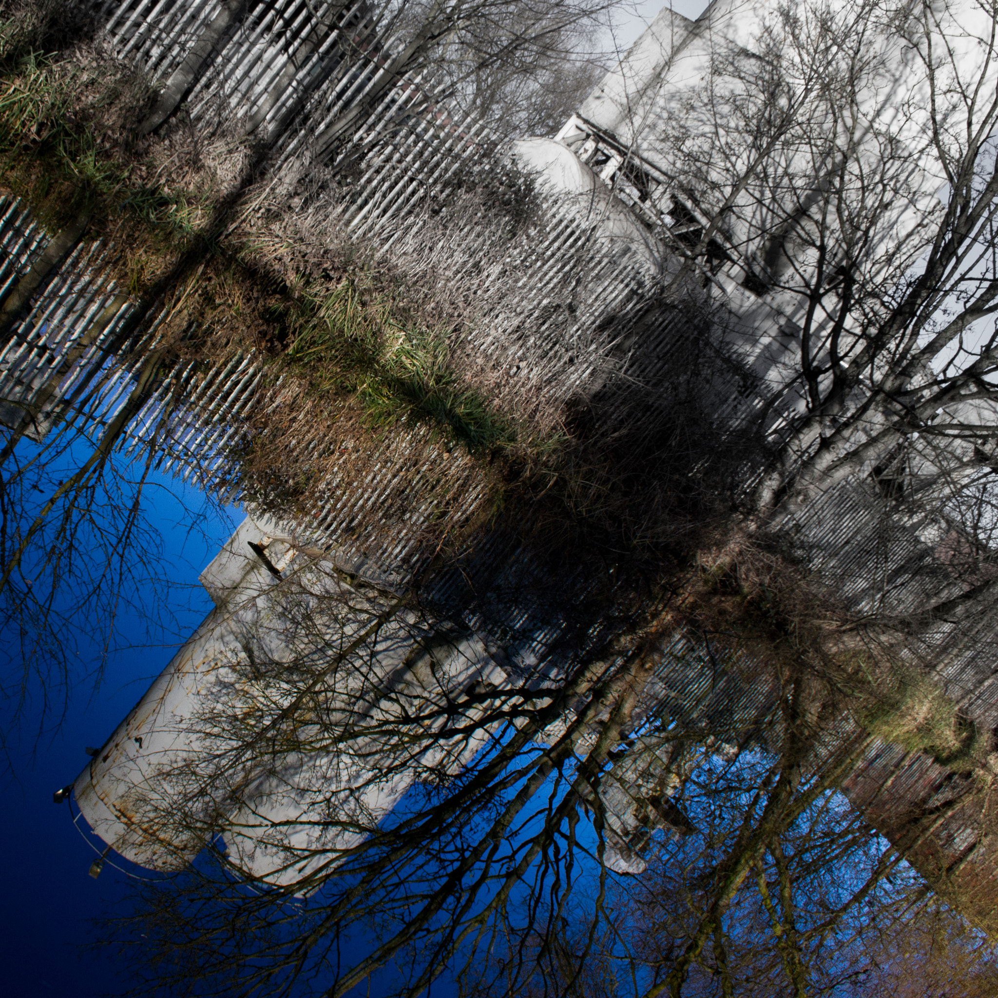 Canon EF-S 18-55mm F3.5-5.6 II sample photo. Reflections of the past photography