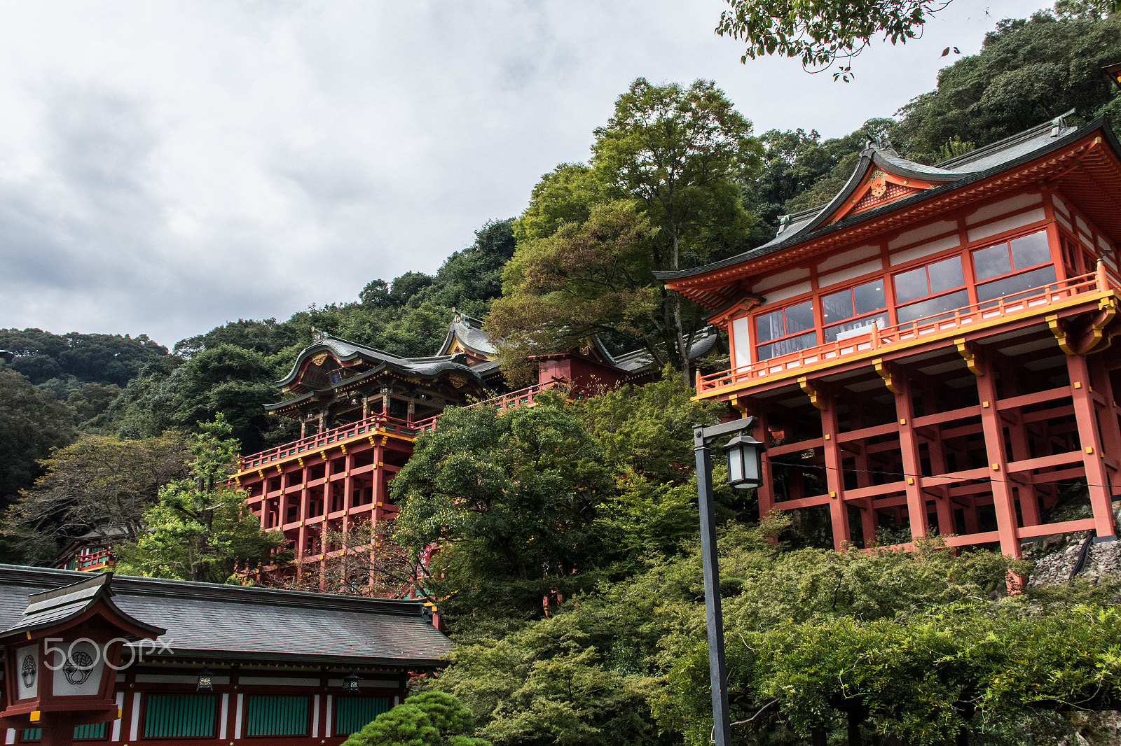 Canon EF-S 18-135mm F3.5-5.6 IS sample photo. Fox's shrine photography