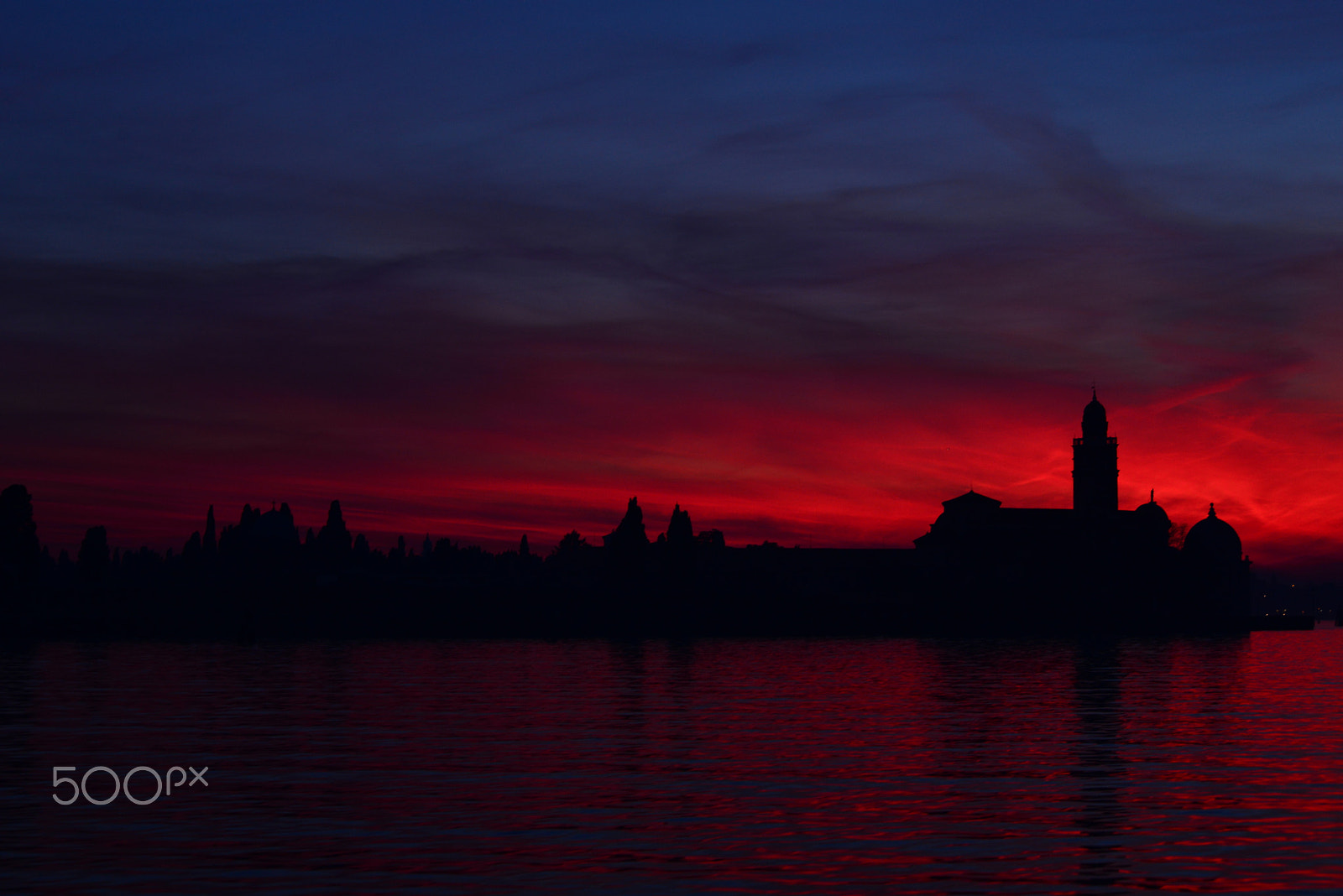 Sigma 70-300mm F4-5.6 APO DG Macro sample photo. Venice skyline from the sea photography