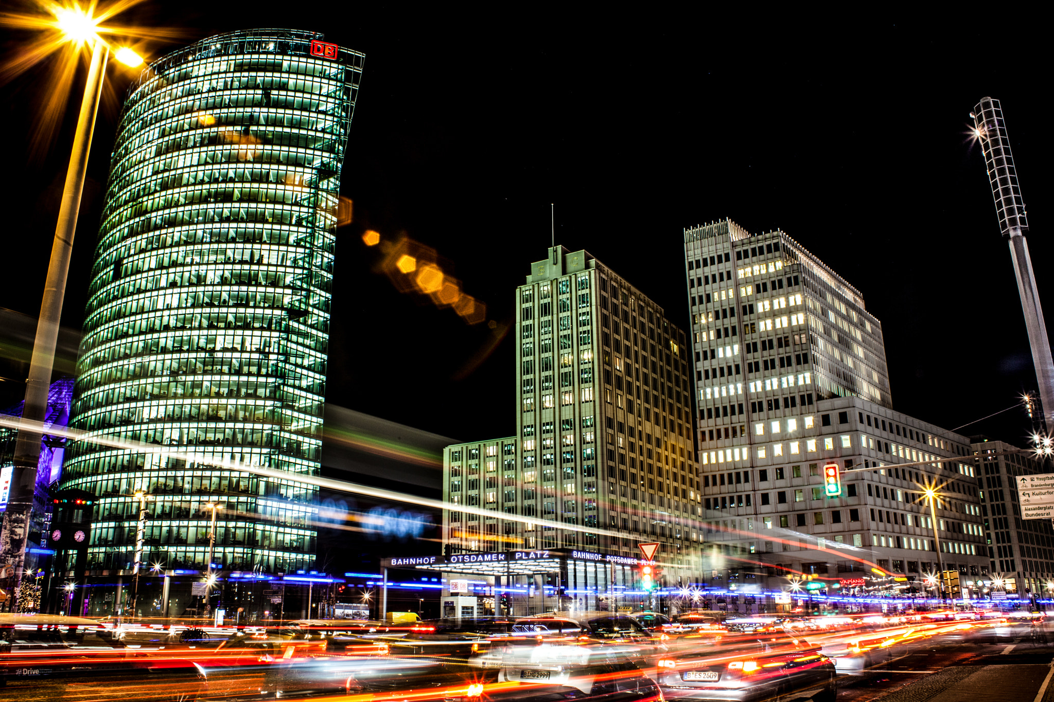 Canon EF 28-80mm f/3.5-5.6 sample photo. Traffic photography