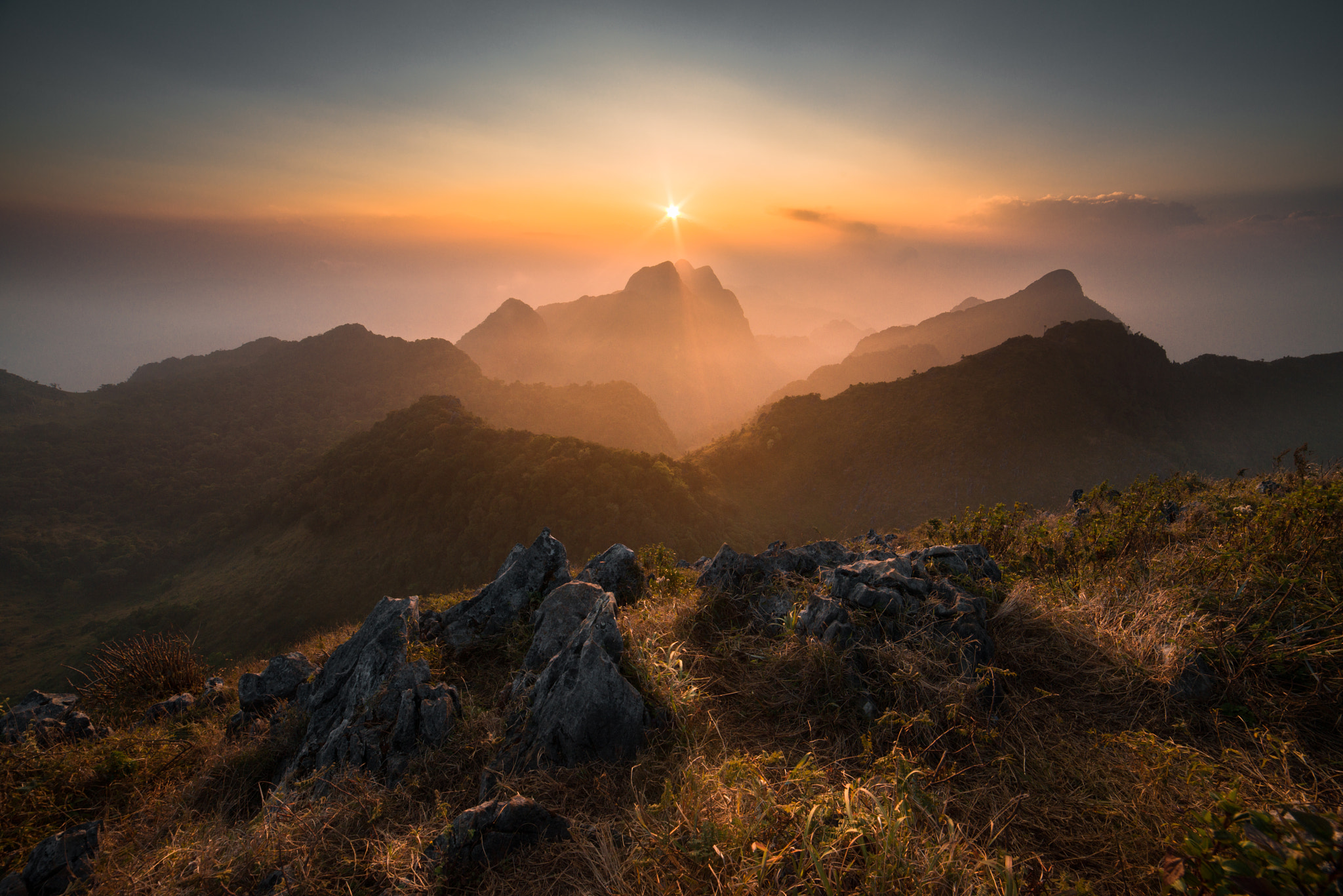 Samyang 14mm F2.8 ED AS IF UMC sample photo. Doi luang chiang dao photography