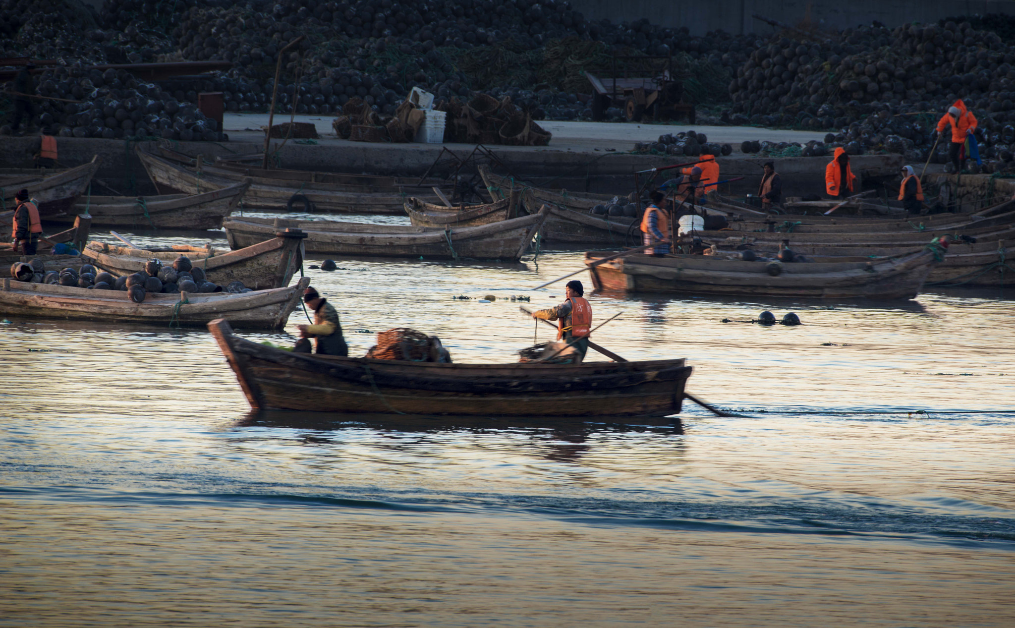 Nikon AF-S Nikkor 200-500mm F5.6E ED VR sample photo. Fishermen photography