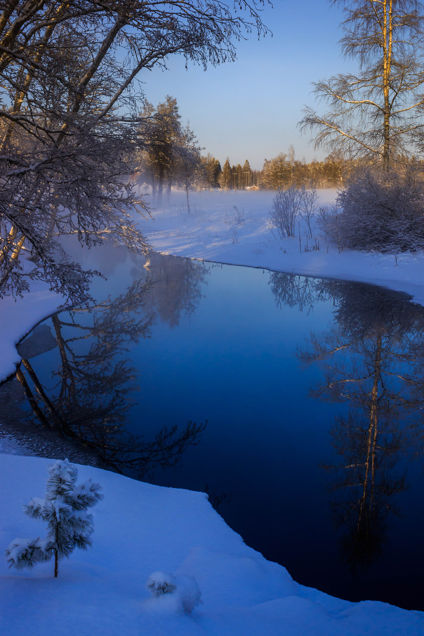 Canon EOS 7D Mark II + Canon EF-S 18-55mm F3.5-5.6 IS II sample photo. Bluemoment in finland photography