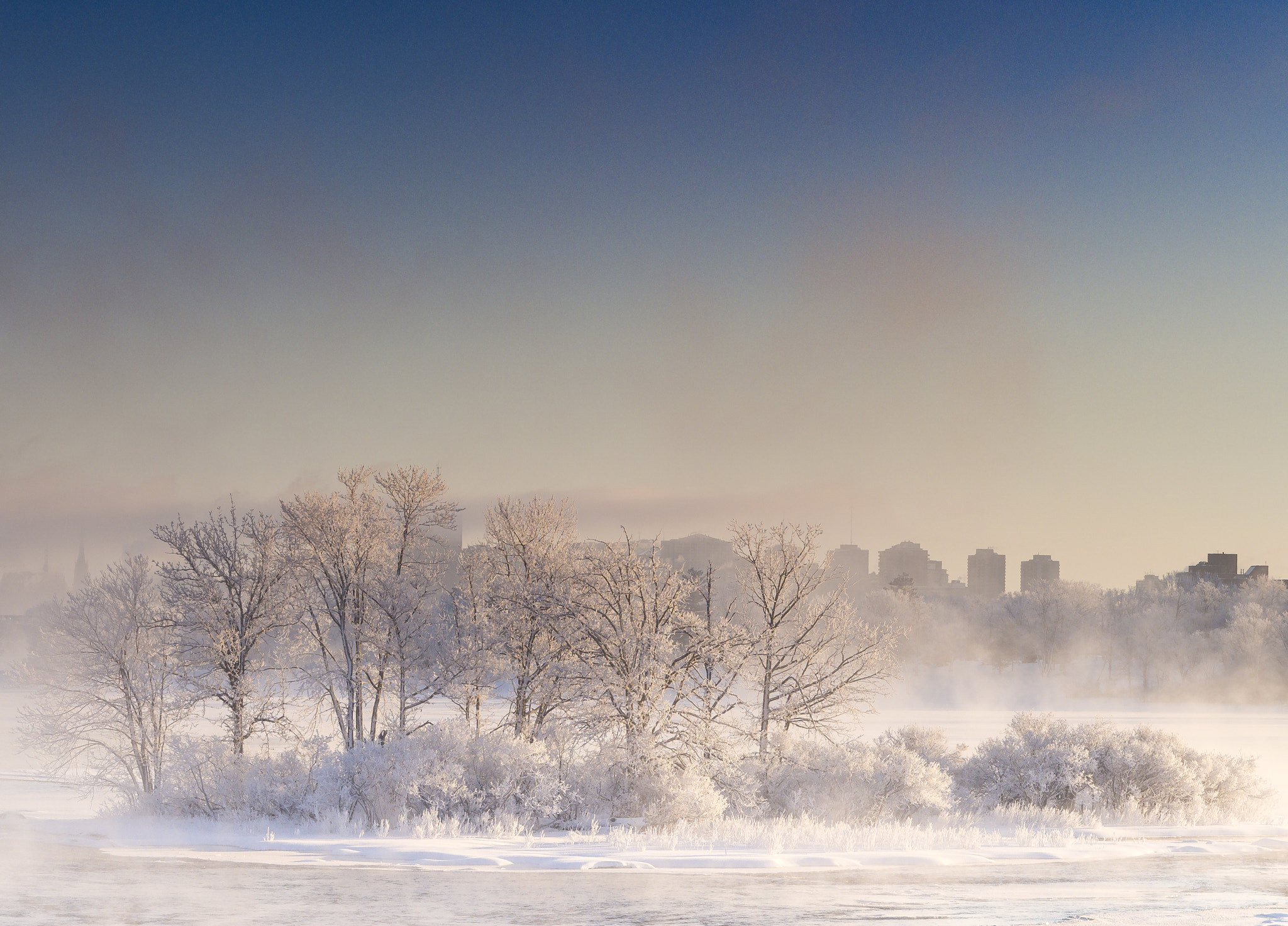 Olympus OM-D E-M1 Mark II + Olympus M.Zuiko Digital ED 40-150mm F2.8 Pro sample photo. Frosty ottawa sunrise photography