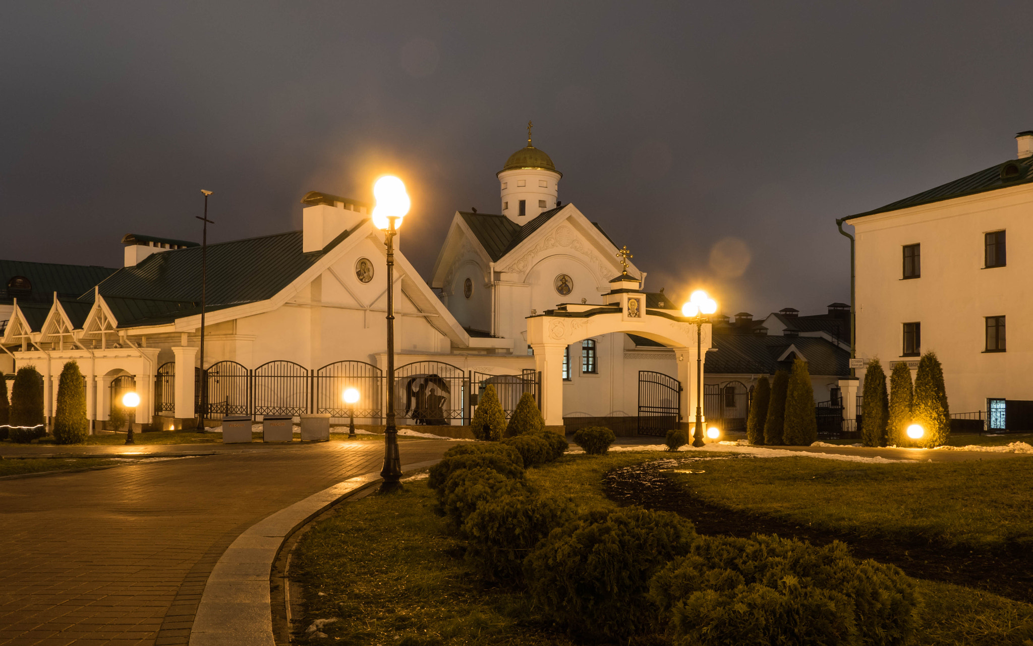 Panasonic Lumix DMC-GH4 sample photo. Cathedral of the descent of the holy spirit photography