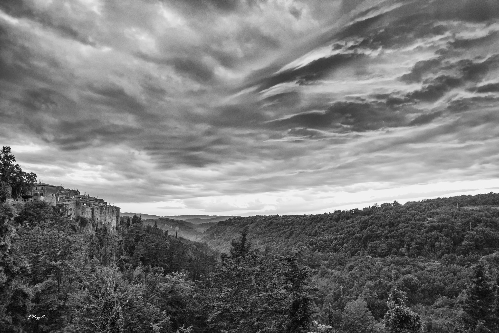 Sigma 17-70mm F2.8-4 DC Macro OS HSM sample photo. Inferno di dante... photography