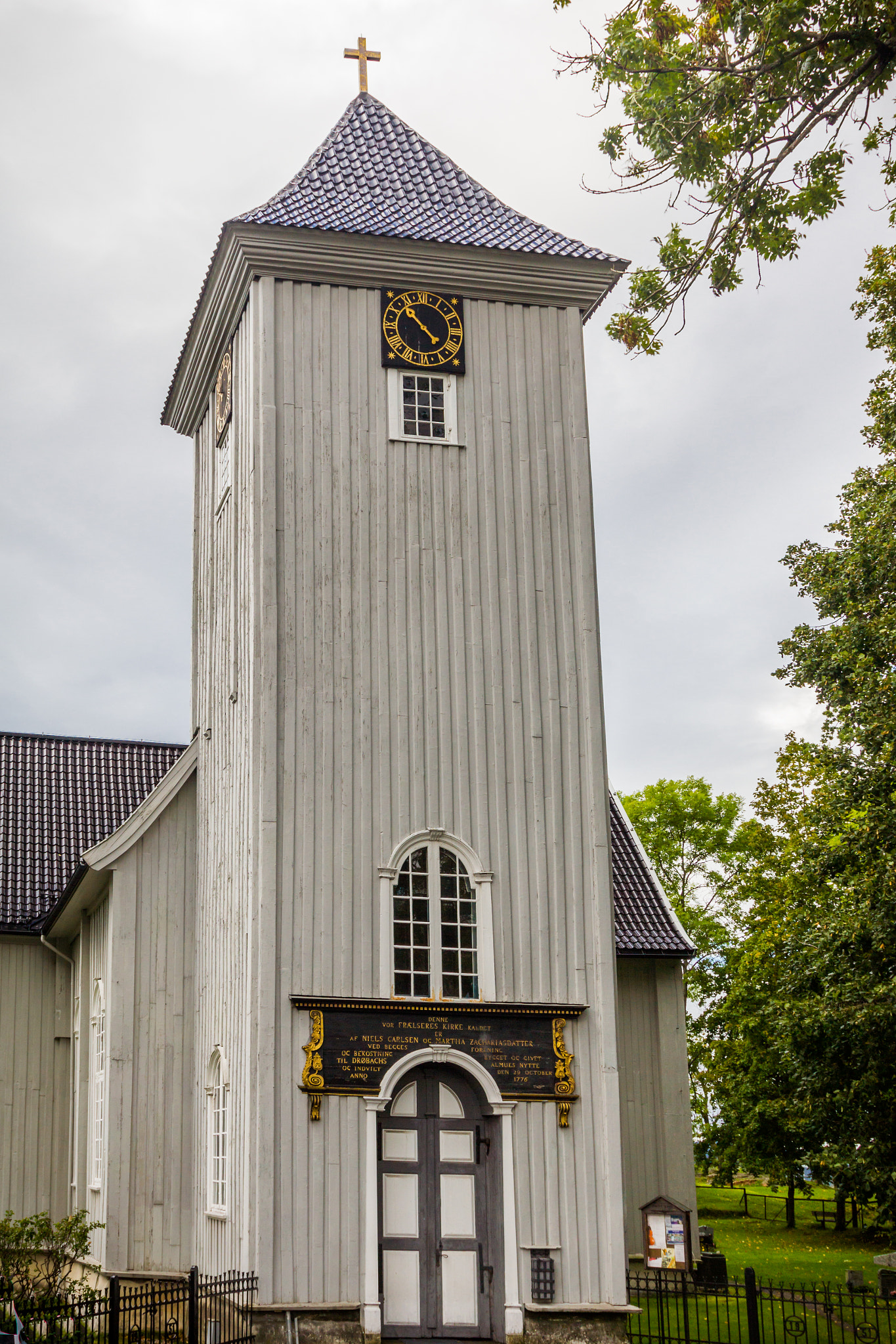 Canon EOS 550D (EOS Rebel T2i / EOS Kiss X4) sample photo. Norway-drøbak kirke photography