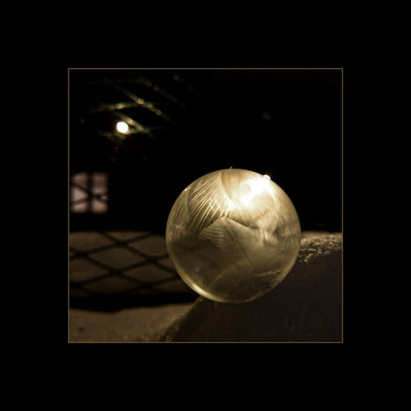 bursting bubble von dirk derbaum auf 500px.com