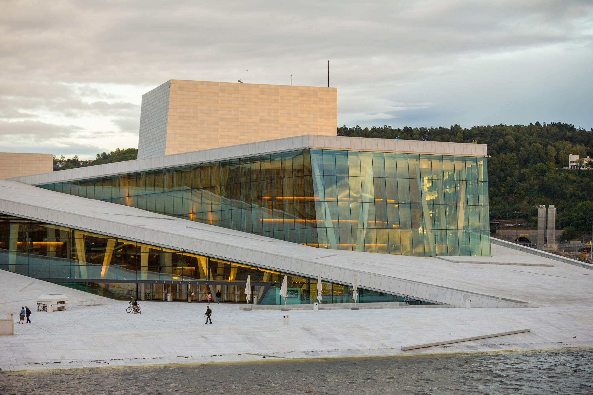 Canon EOS 550D (EOS Rebel T2i / EOS Kiss X4) sample photo. Norway-oslo-oslo opera house (operahuset) photography
