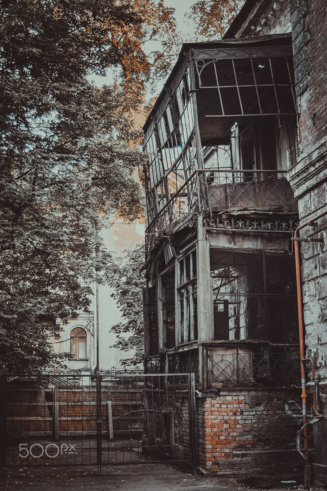 Sigma SD15 sample photo. Old house photography