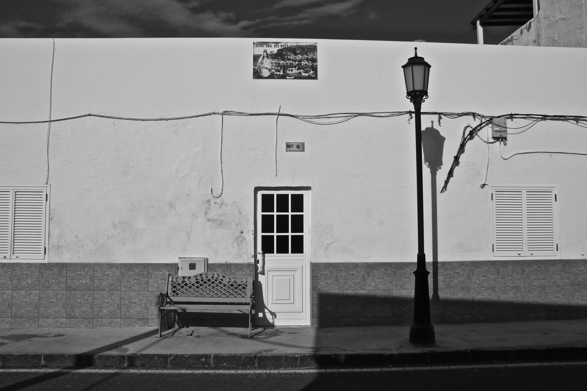 Sony Alpha DSLR-A700 sample photo. Light shadow photography
