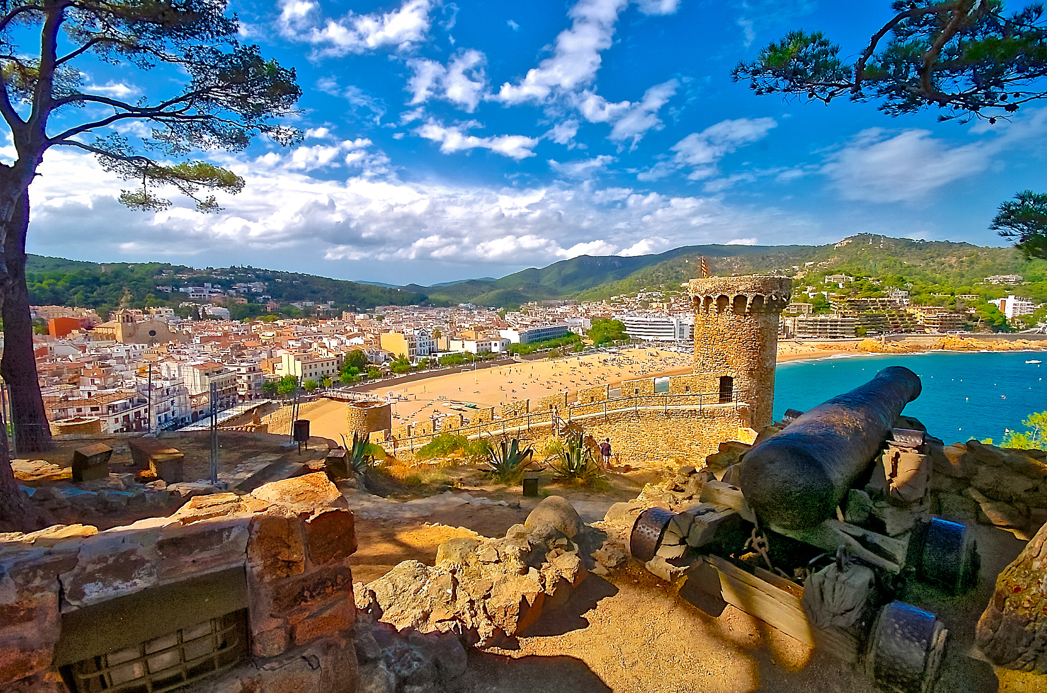 Nikon D2H sample photo. Tossa de mar, defense against pirates photography