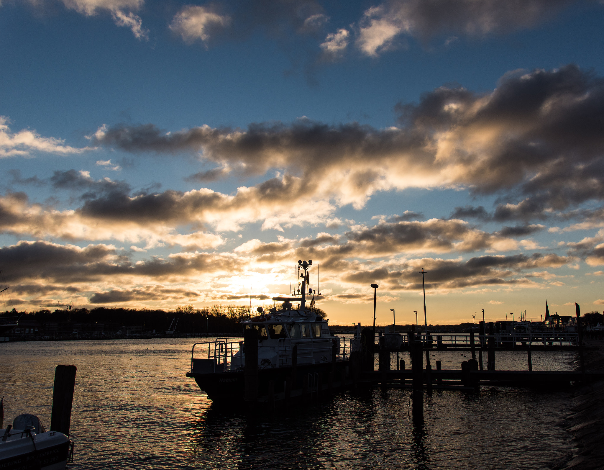 Sony SLT-A68 + Tamron AF 28-105mm F4-5.6 [IF] sample photo. Sunset photography