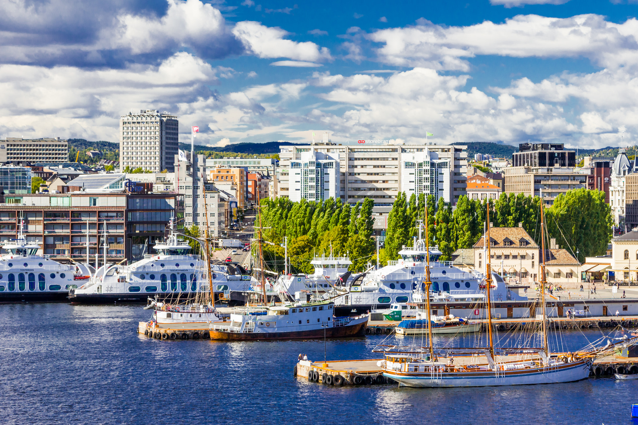 Canon EOS 550D (EOS Rebel T2i / EOS Kiss X4) sample photo. Norway-oslo-harbor photography
