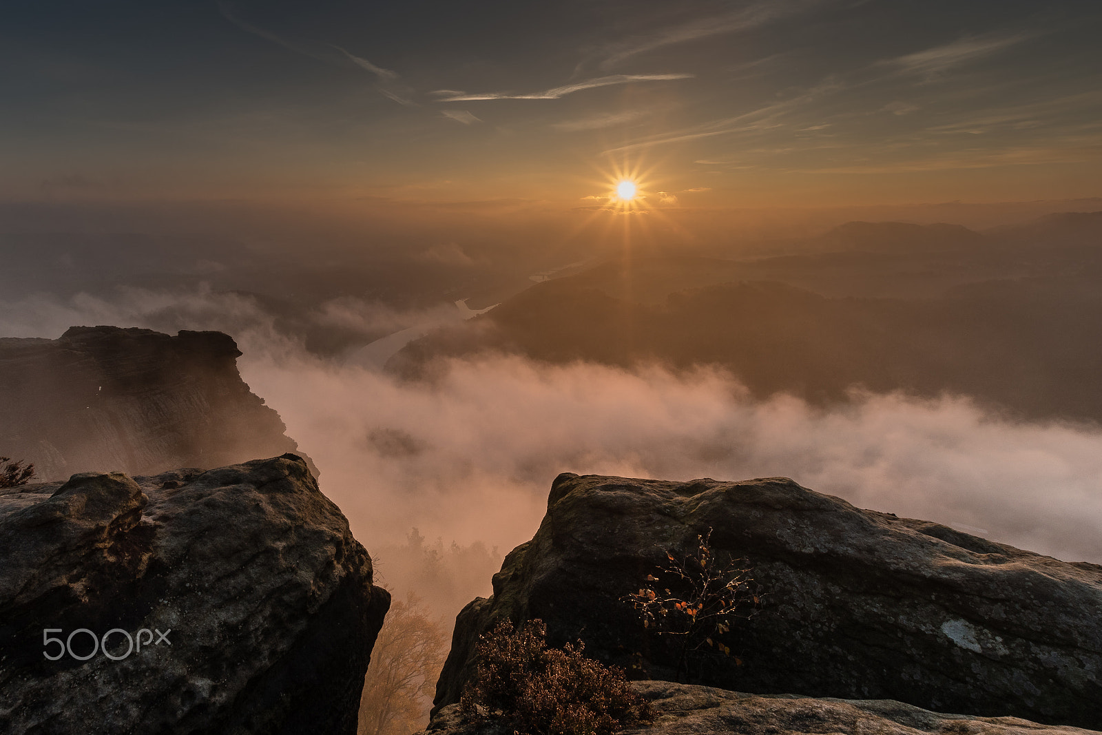 Nikon D5500 + Sigma 10-20mm F3.5 EX DC HSM sample photo. Sonnenaufgang lilienstein photography