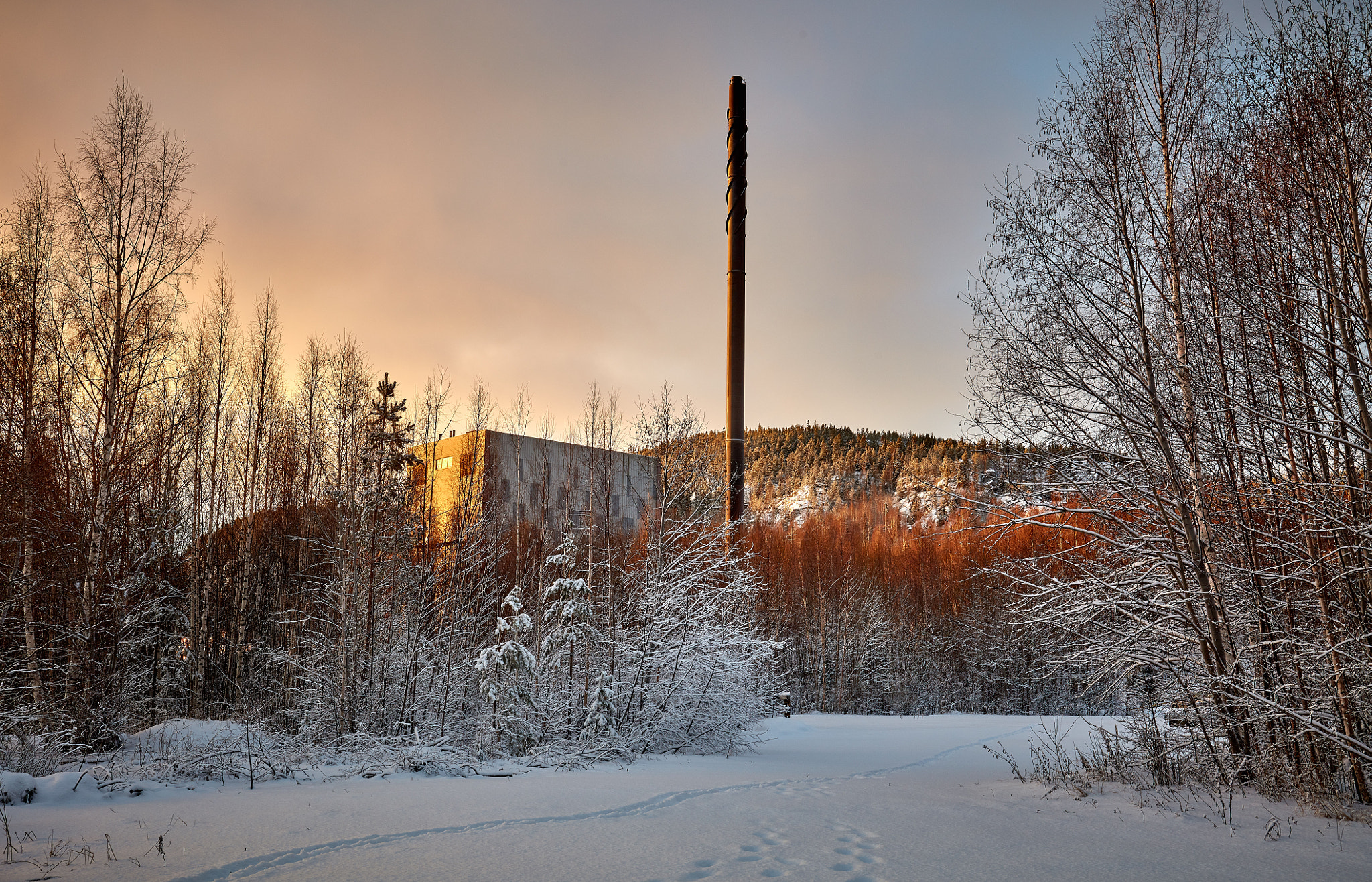 Canon EOS 5DS + Canon EF 24-70mm F4L IS USM sample photo. Factory in the winter sunrise photography