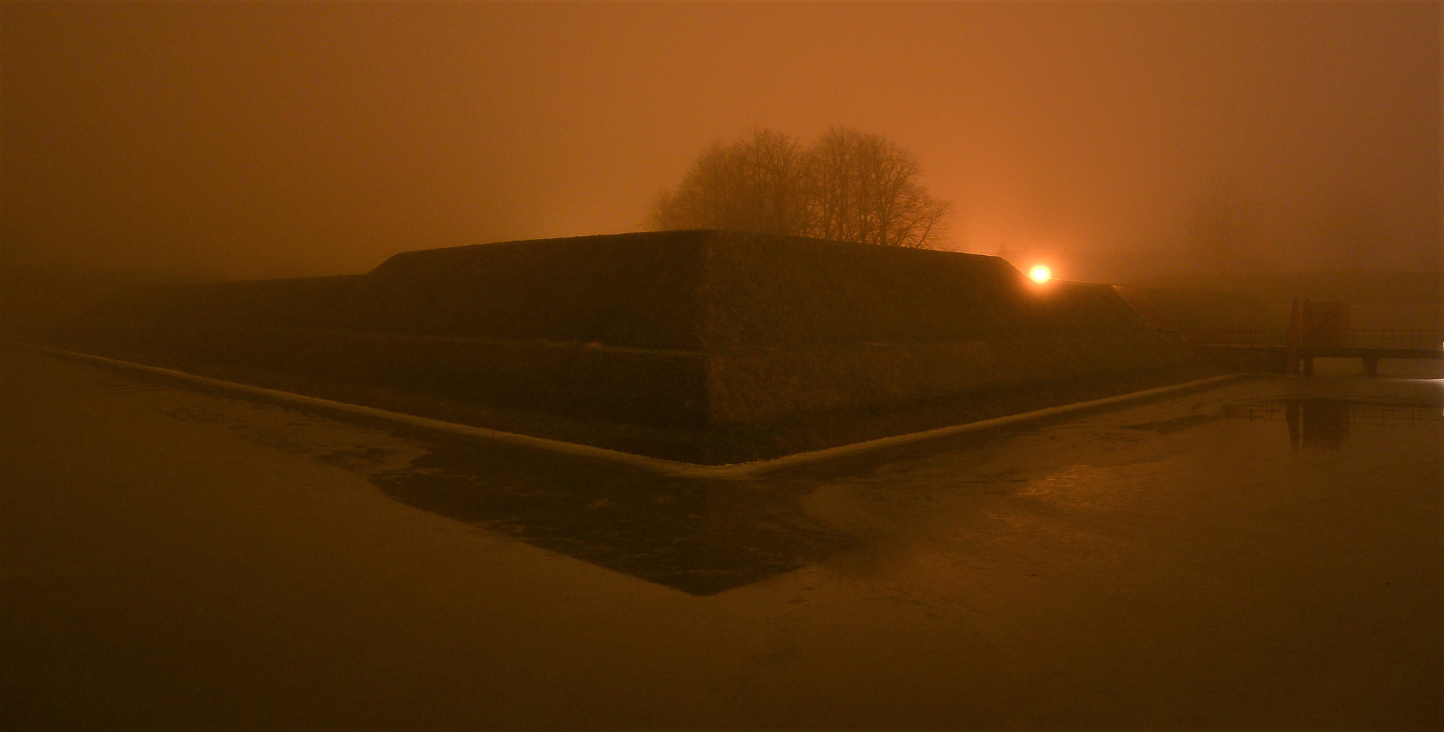 Nikon 1 Nikkor 11-27.5mm F3.5-5.6 sample photo. The fog... photography