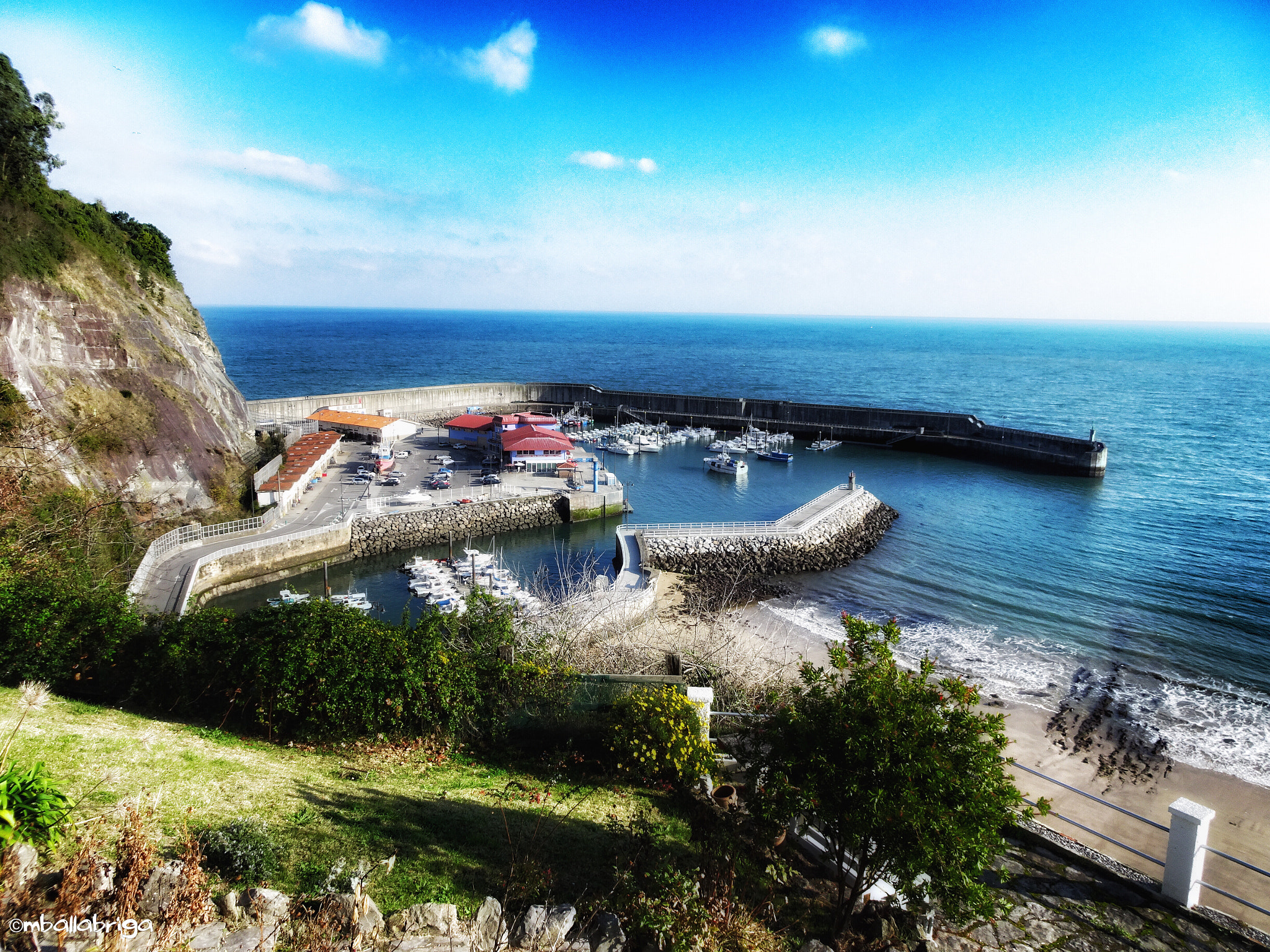 Sony DSC-HX90 sample photo. Lastres port, asturias photography