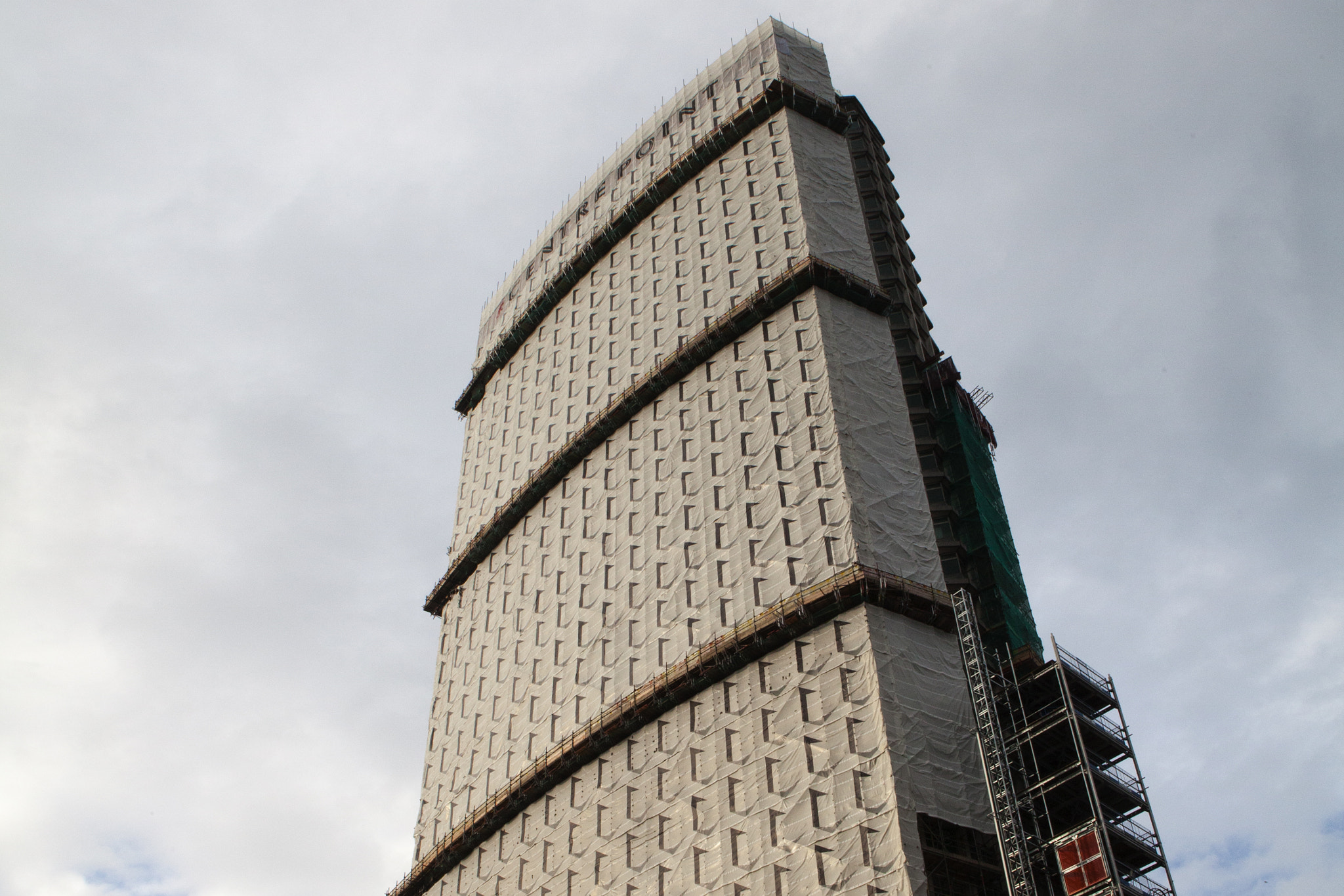 Canon EF 24mm F2.8 IS USM sample photo. Centre point photography