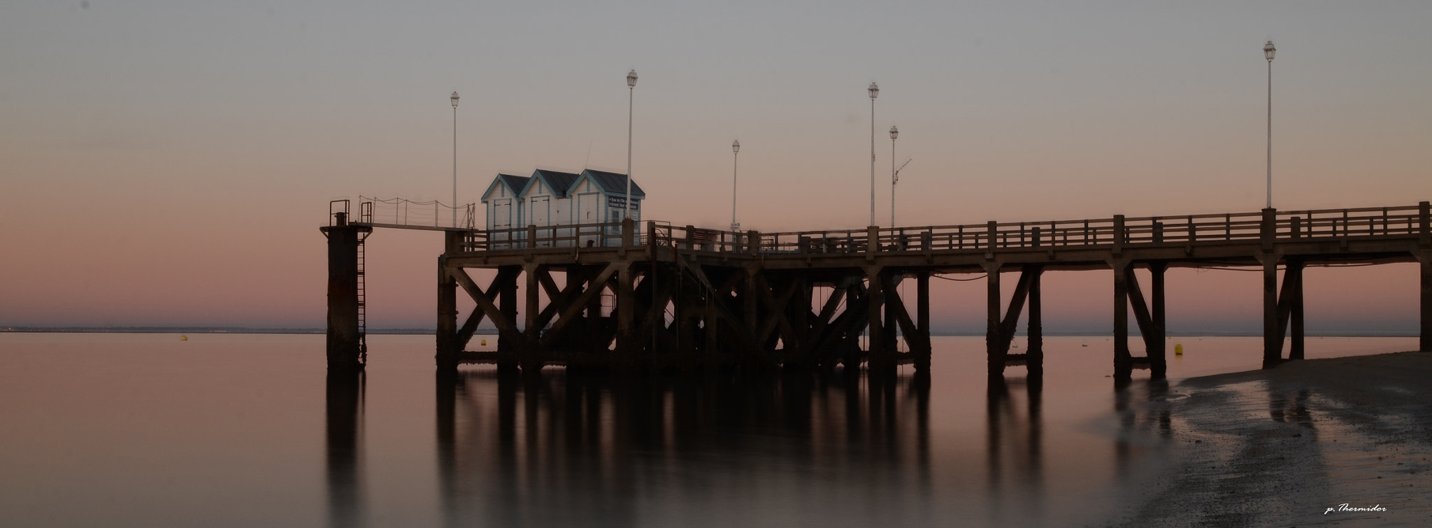 Sigma 24-70mm F2.8 EX DG HSM sample photo. Coucher de soleil arcachon photography