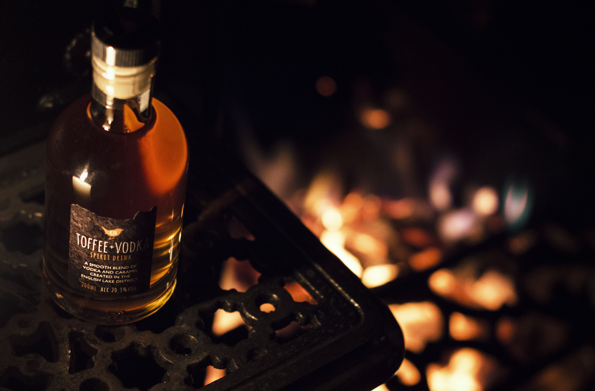 Nikon D3200 + Nikon AF-S Nikkor 50mm F1.4G sample photo. Toffee vodka photography