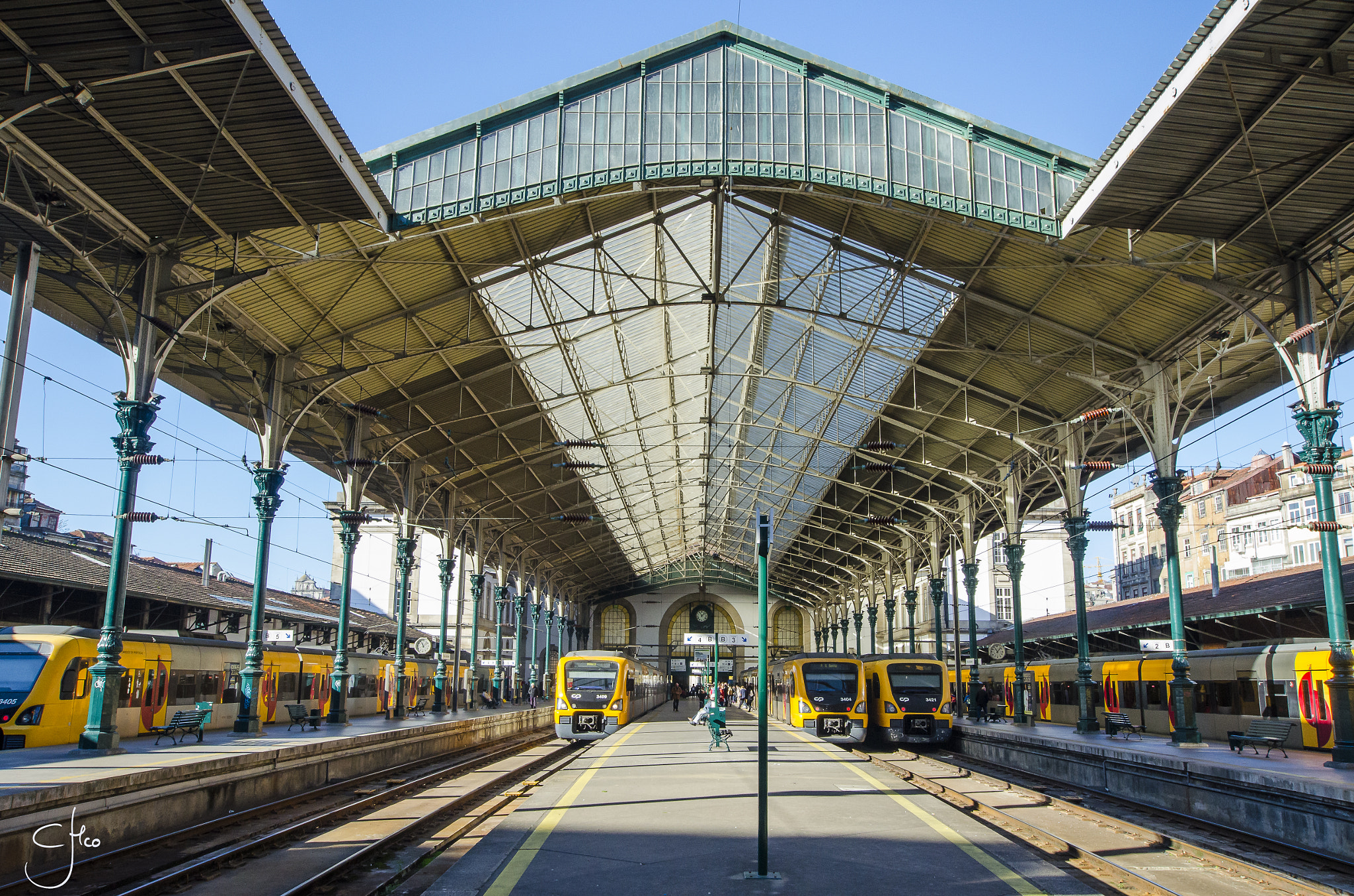 Nikon D5100 + Sigma 10-20mm F3.5 EX DC HSM sample photo. Estaçâo de sâo bento, porto, portugal. photography