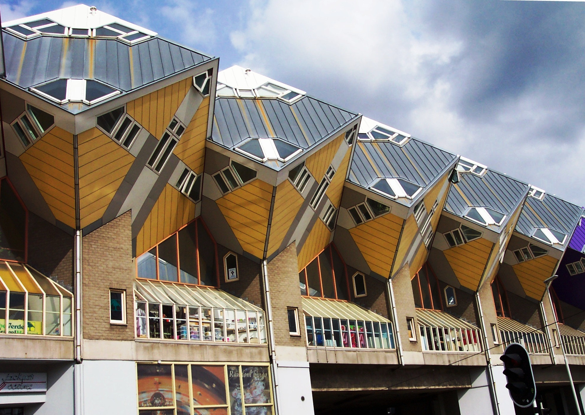 Kodak DX4330 DIGITAL CAMERA sample photo. Rotterdam. cube houses. photography