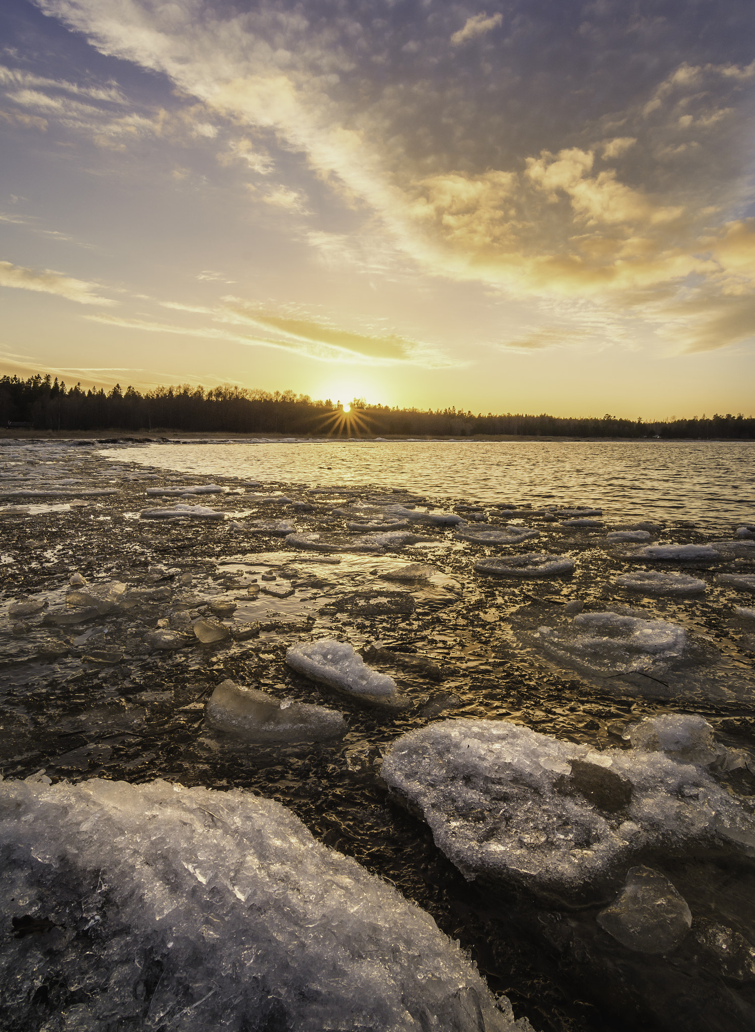 Tokina AT-X Pro 11-16mm F2.8 DX sample photo. Billudden ice photography