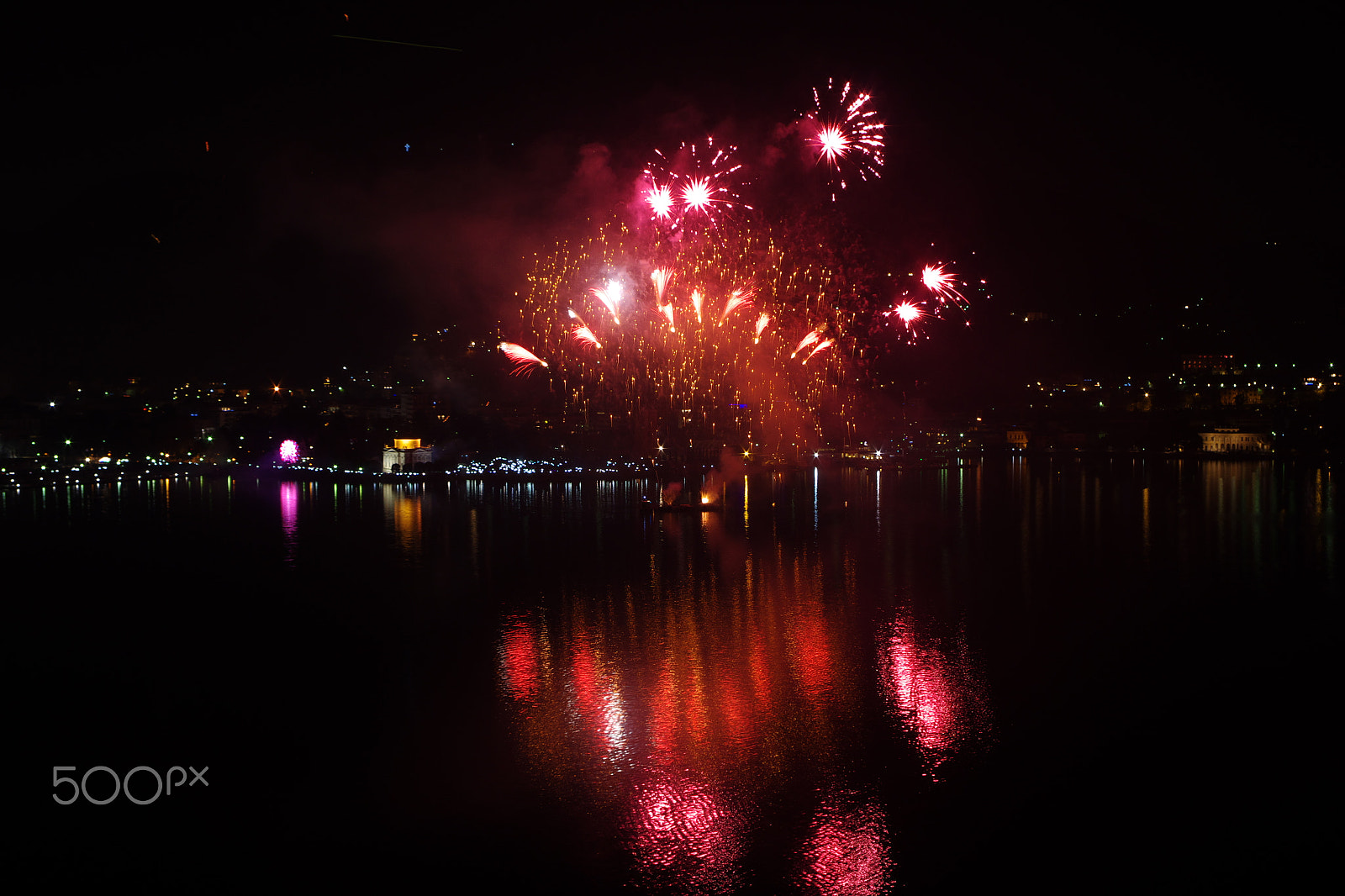 Pentax K-S2 sample photo. New year's eve fireworks - red photography