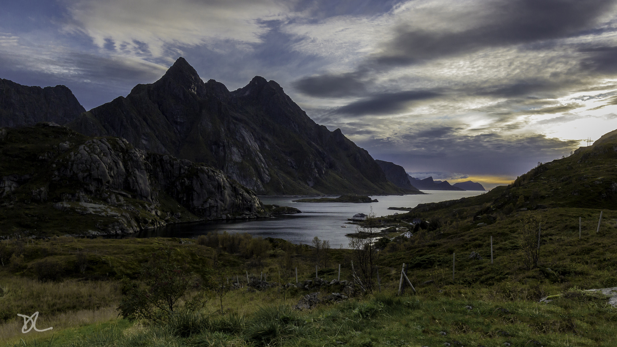 Canon EF 16-35mm F4L IS USM sample photo. Lights of lofoten photography