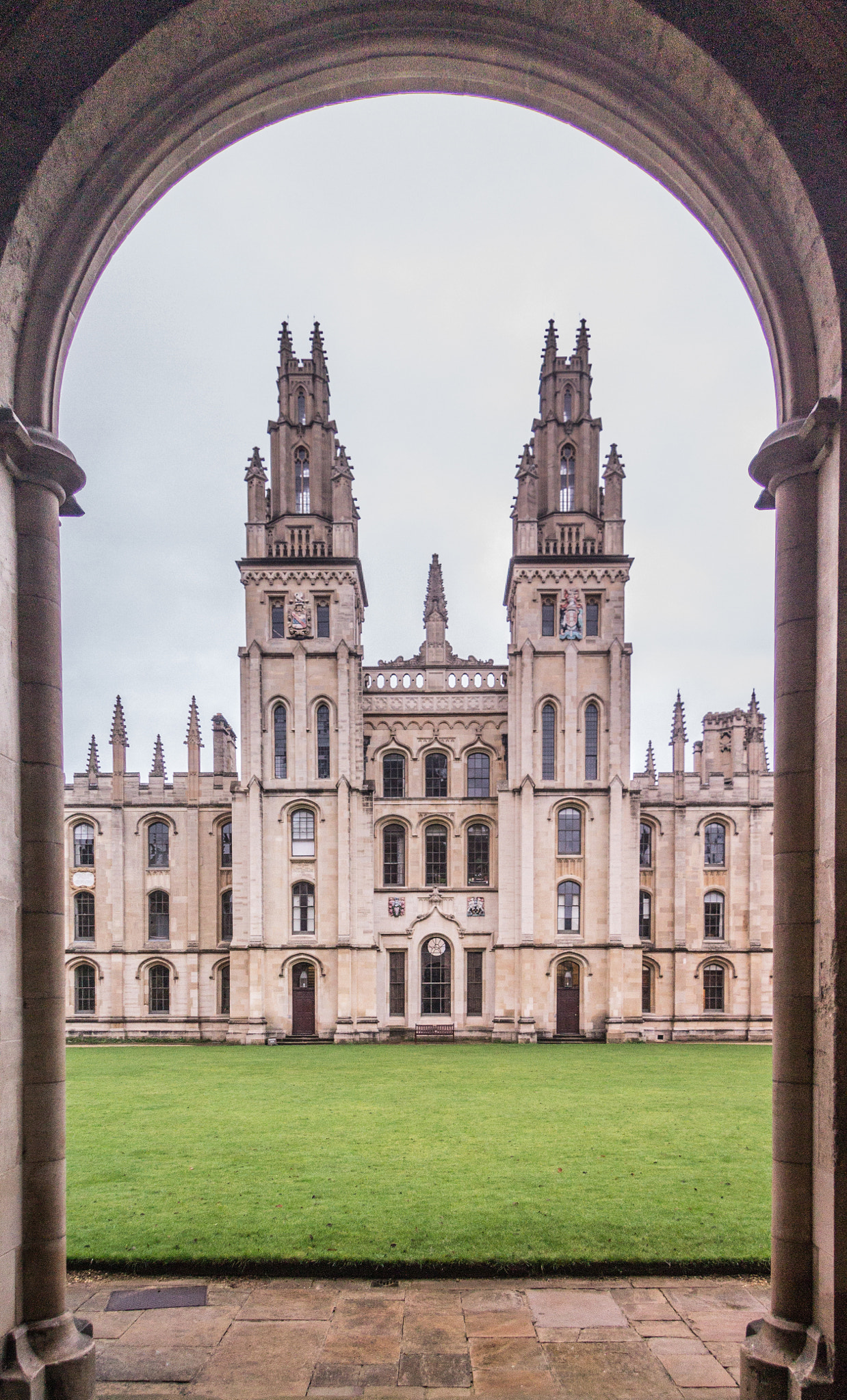 Canon EF-S 17-85mm F4-5.6 IS USM sample photo. University of oxford photography