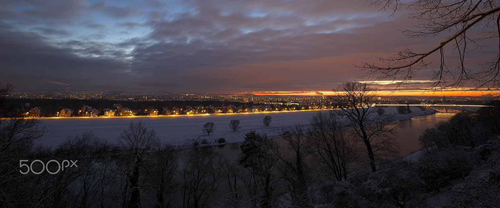Canon EF 16-35mm F4L IS USM sample photo. View on dresden photography