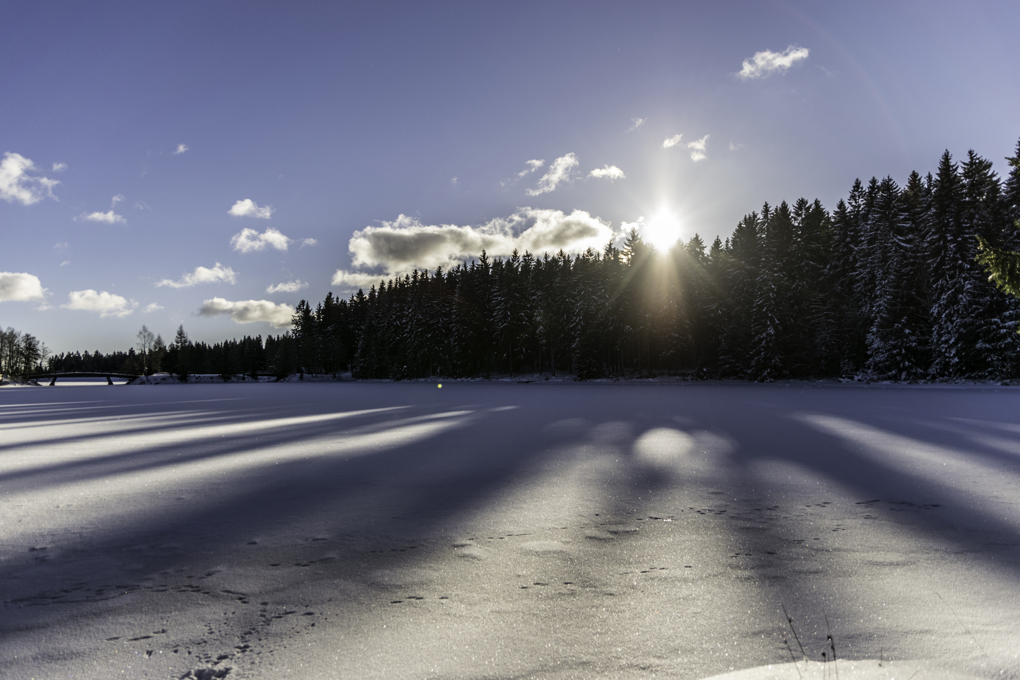Sigma 17-50mm F2.8 EX DC OS HSM sample photo. Shadow theater on frozen lake photography