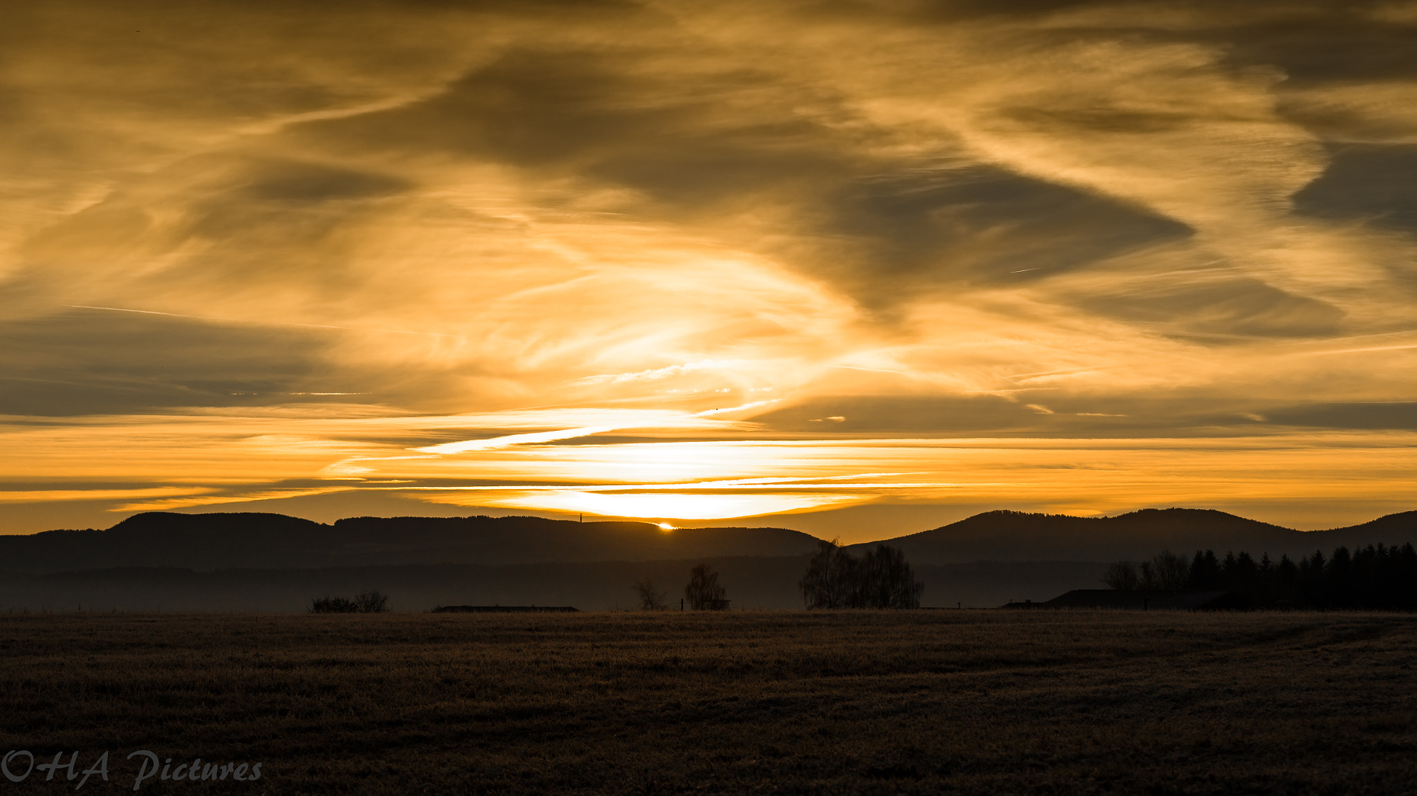 Sony SLT-A57 + Tamron SP 70-300mm F4-5.6 Di USD sample photo. Sonnenaufgang auf der schwäbischen alb photography